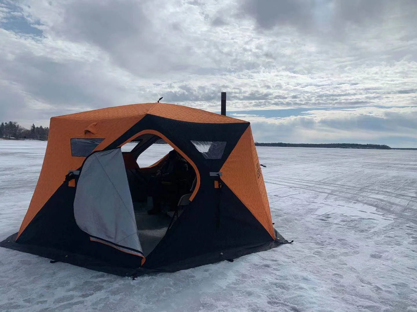 AURORA LODGE 12' x 12' x 7.5" Tall Portable Ice Fishing Shelter with Single Door - Image 2