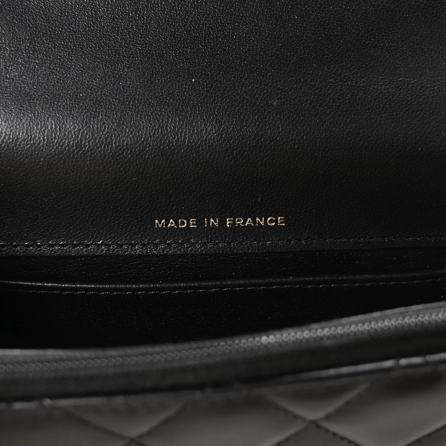 Lambskin Quilted Flap Phone Holder With Chain Black