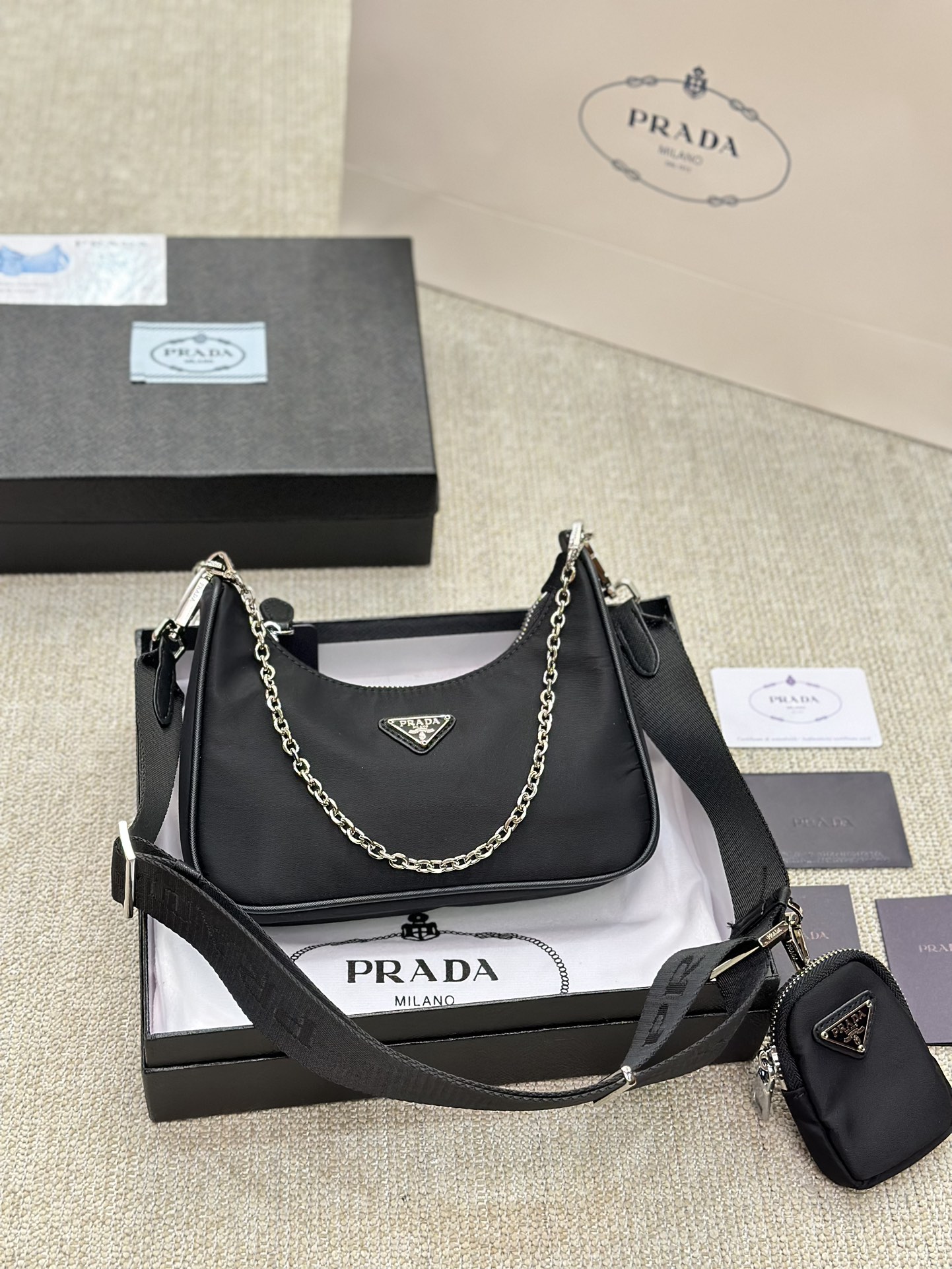 Pra hobo  new arrival bag size : 22 * 16cm
