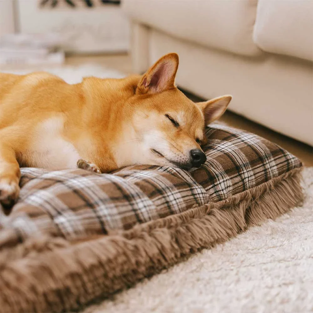 Classical Plaid Dual-Sided Removable Plush Calming Dog Mat