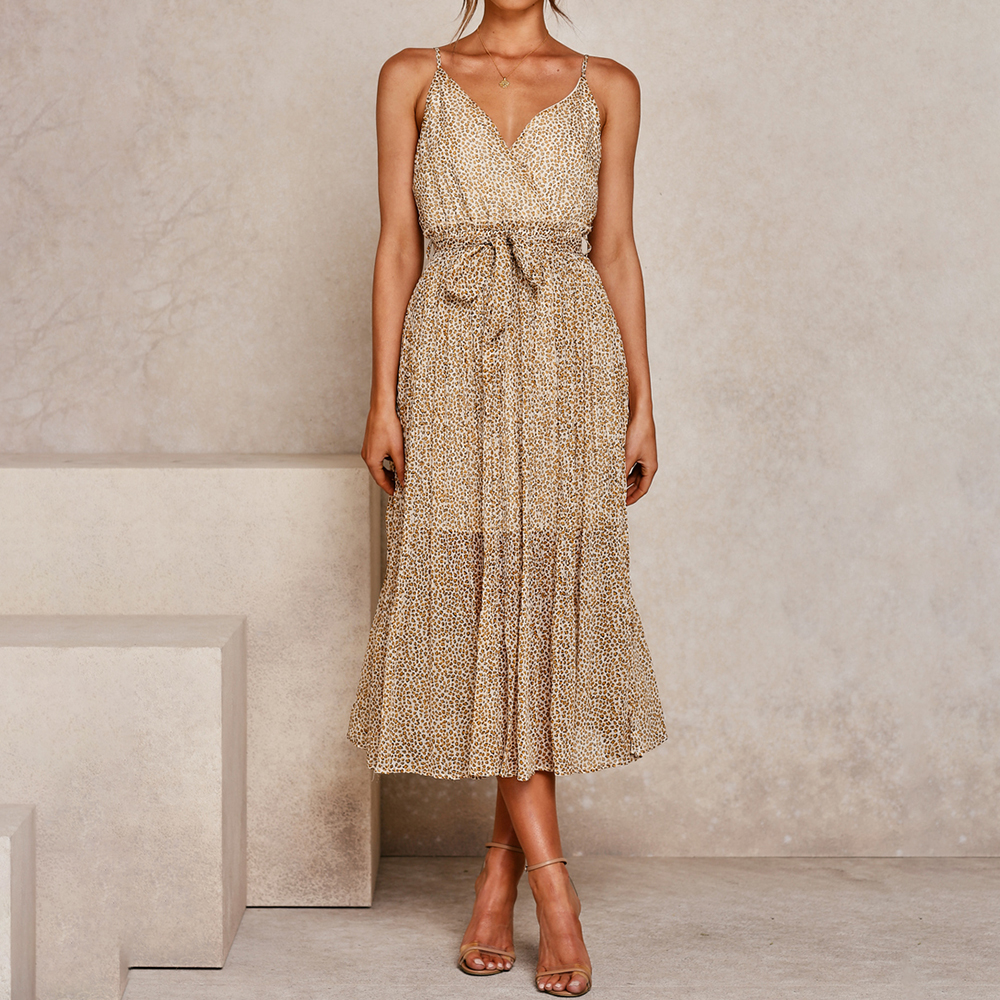 Robe élégante plissée à bretelles tendance