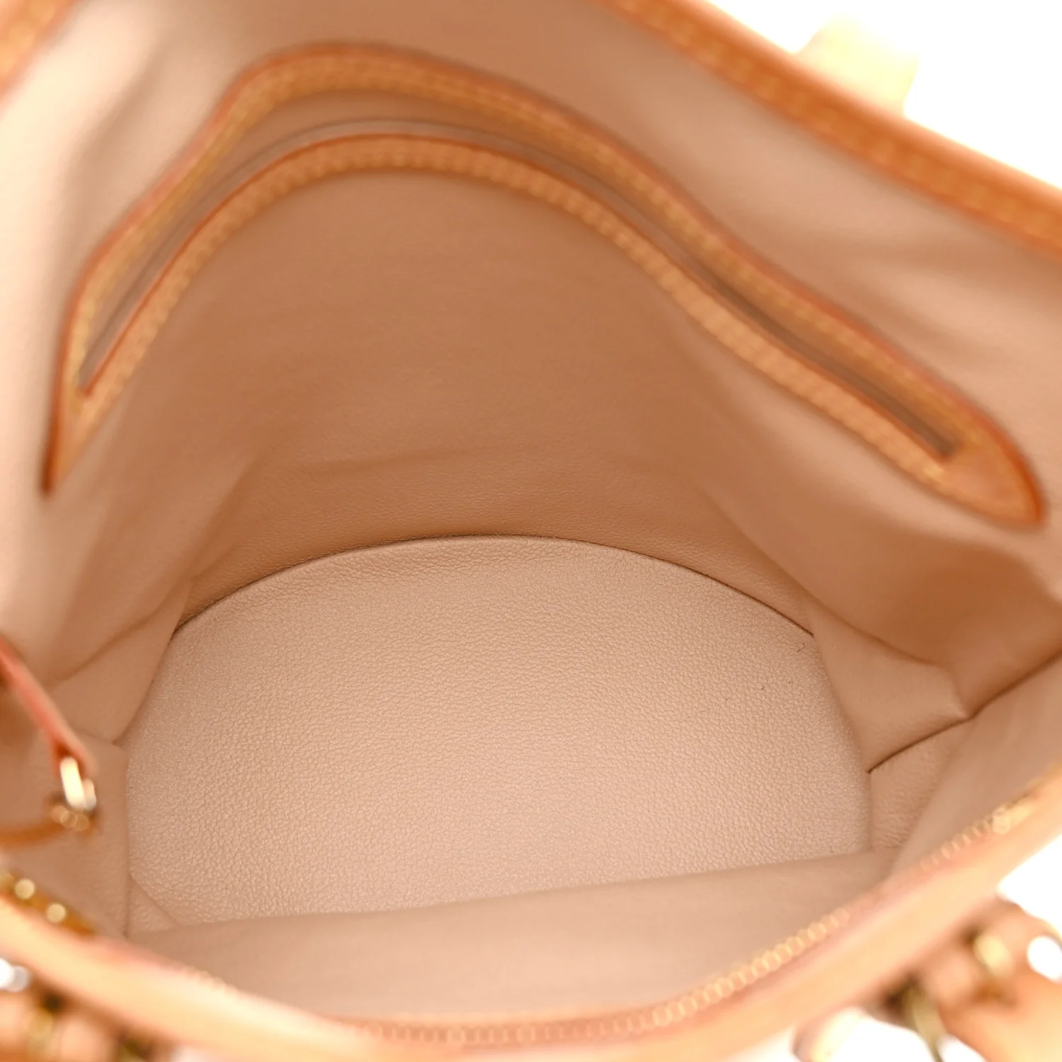 Monogram Petit Bucket 23