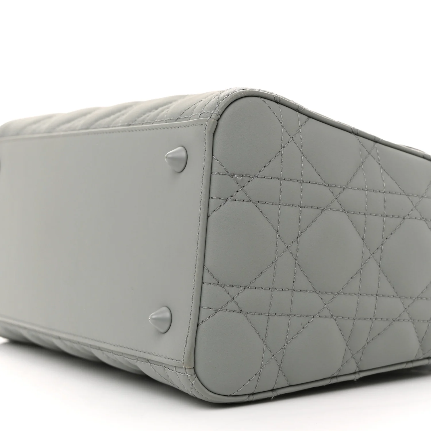 Ultra Matte Calfskin Cannage Medium Lady Dior Grey Stone