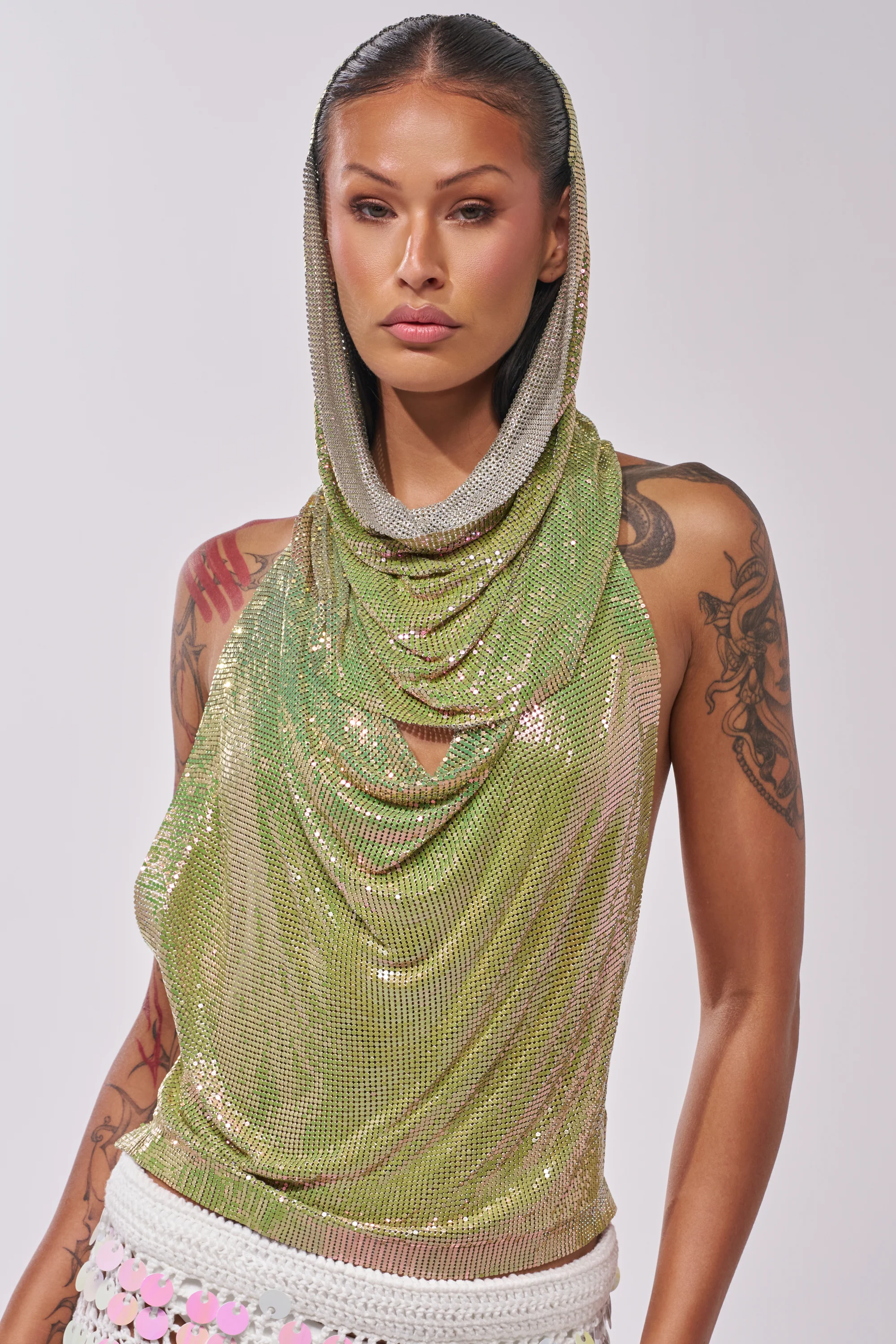 IN MY MIND HOODED CHAINMAIL TOP IN GREEN - Akira Store