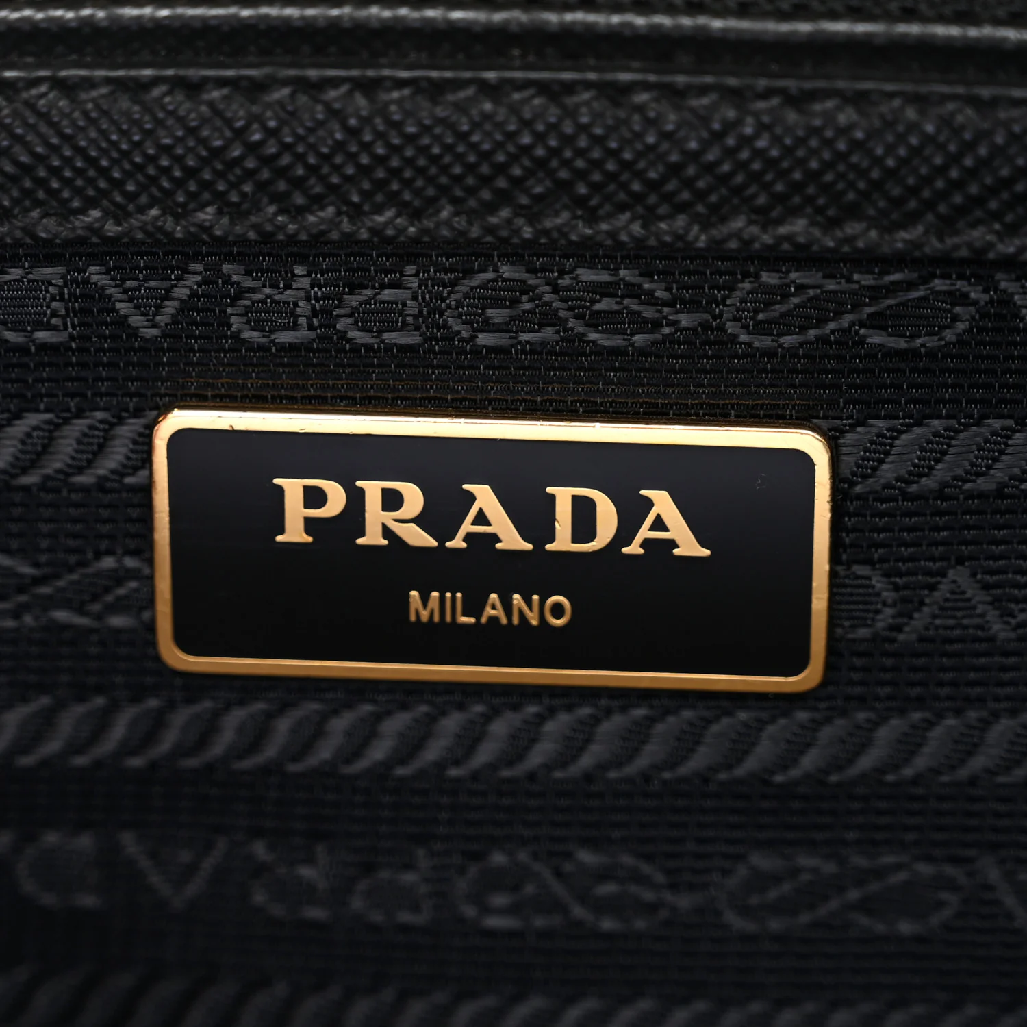 Saffiano Small Galleria Double Zip Tote Black