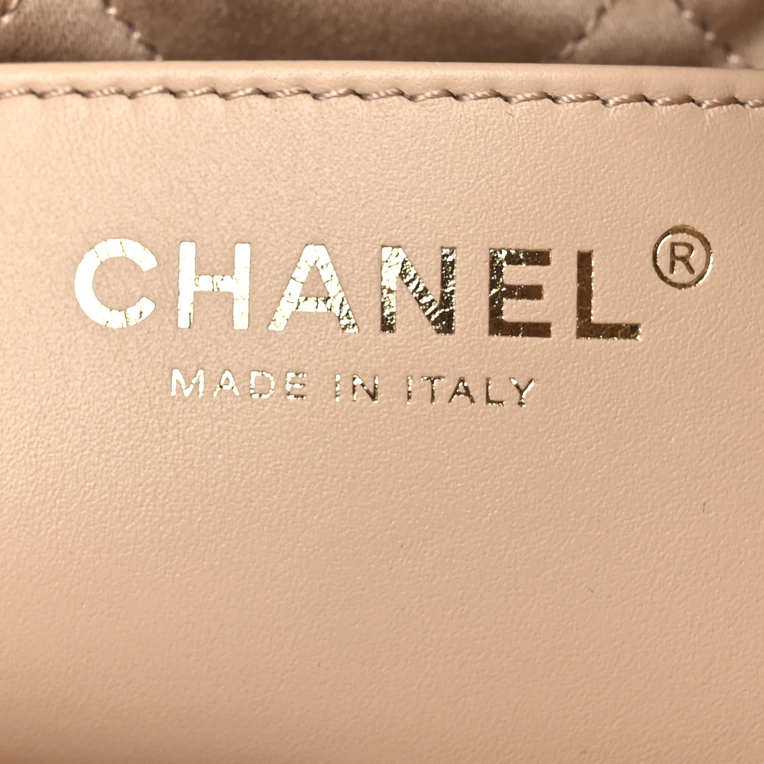 Shiny Calfskin Quilted Mini Chanel 22 White