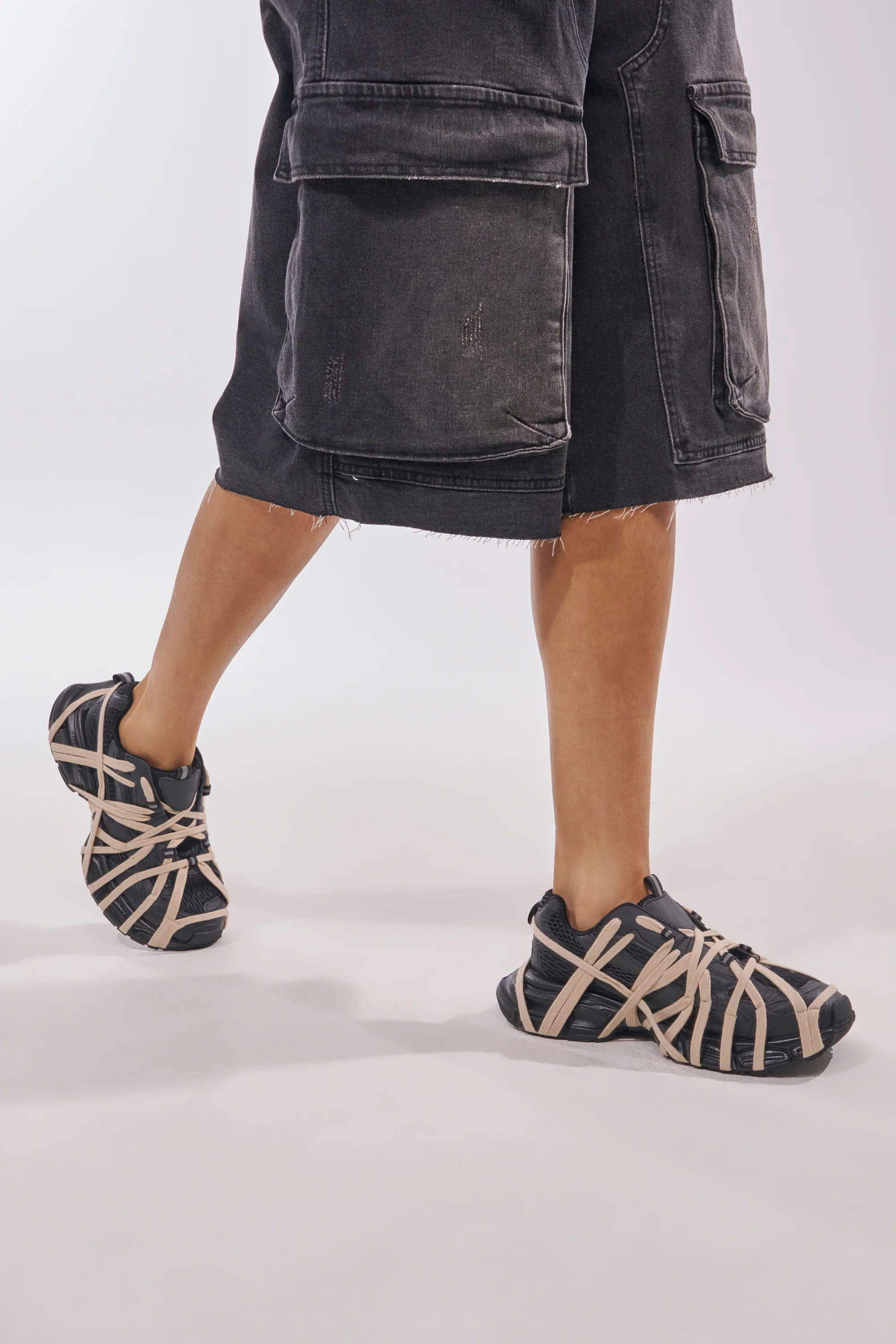 AZALEA WANG SELIE BLACK LACE UP SNEAKER - Akira Store