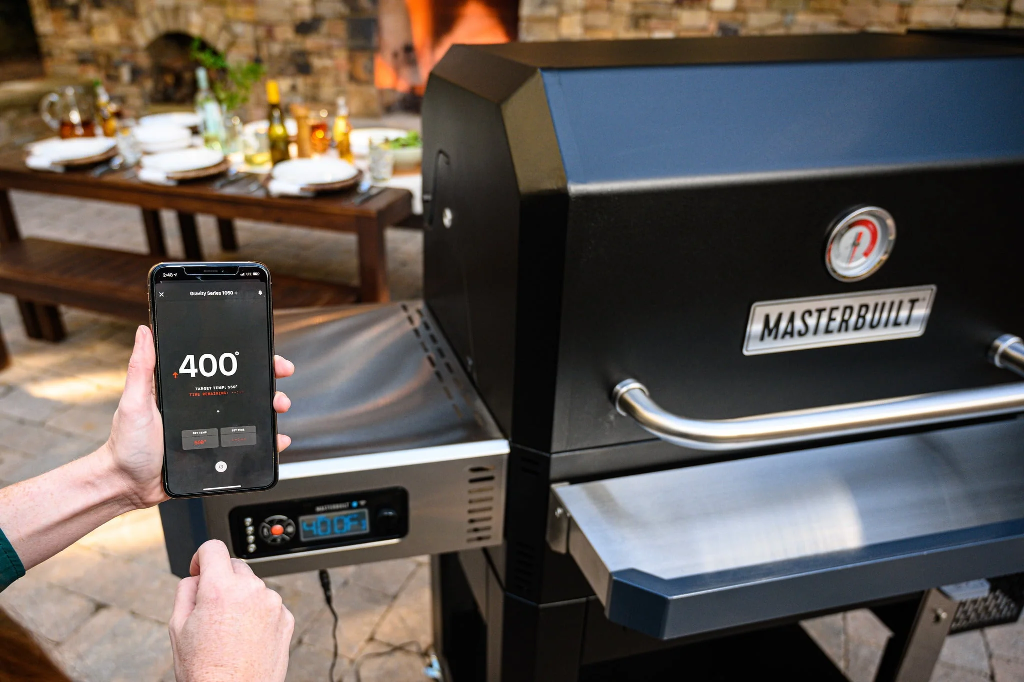 Series 1050 Digital Charcoal Grill + Smoker Image 7
