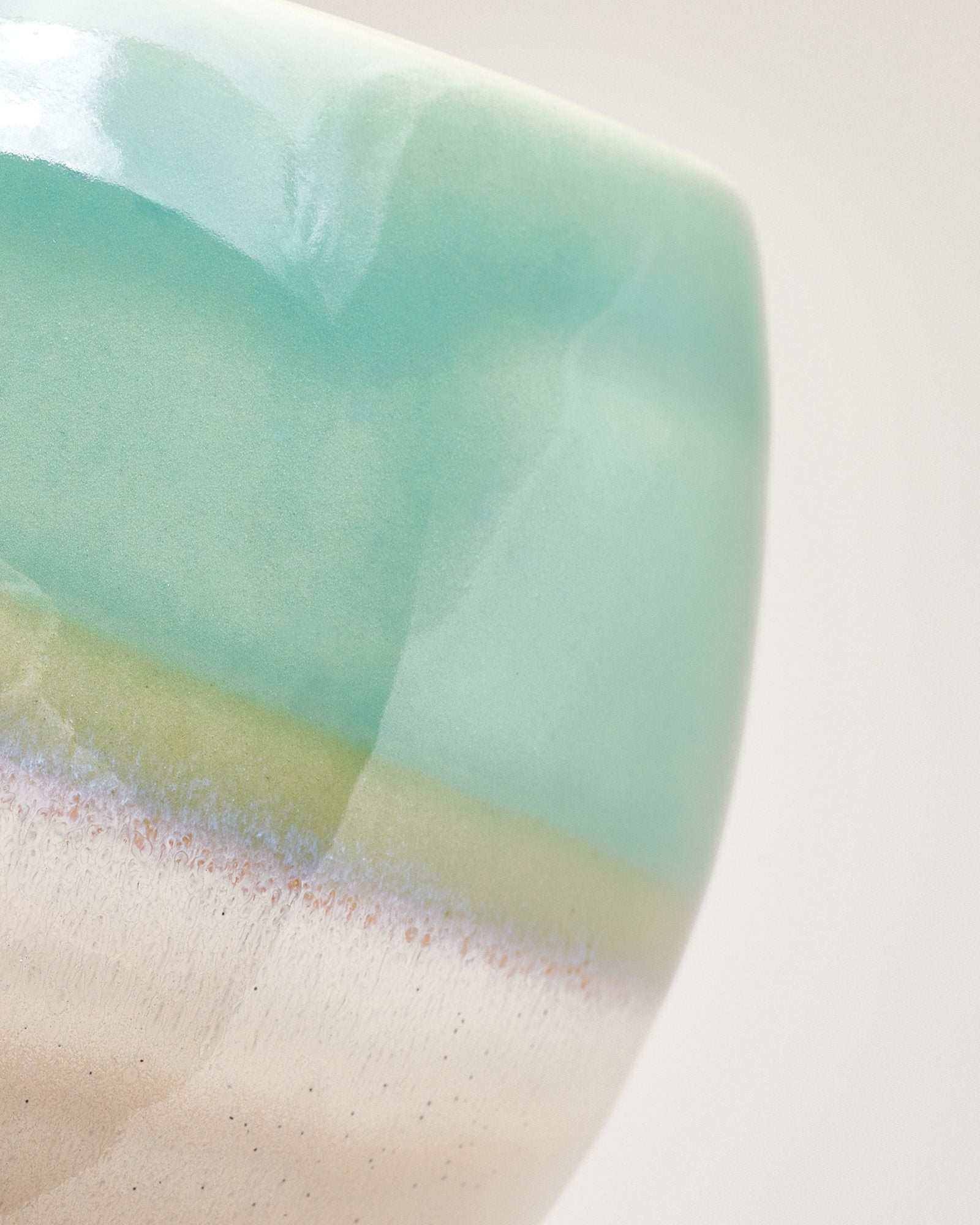 BICA - LARGE MUG LIGHT GREEN SAND