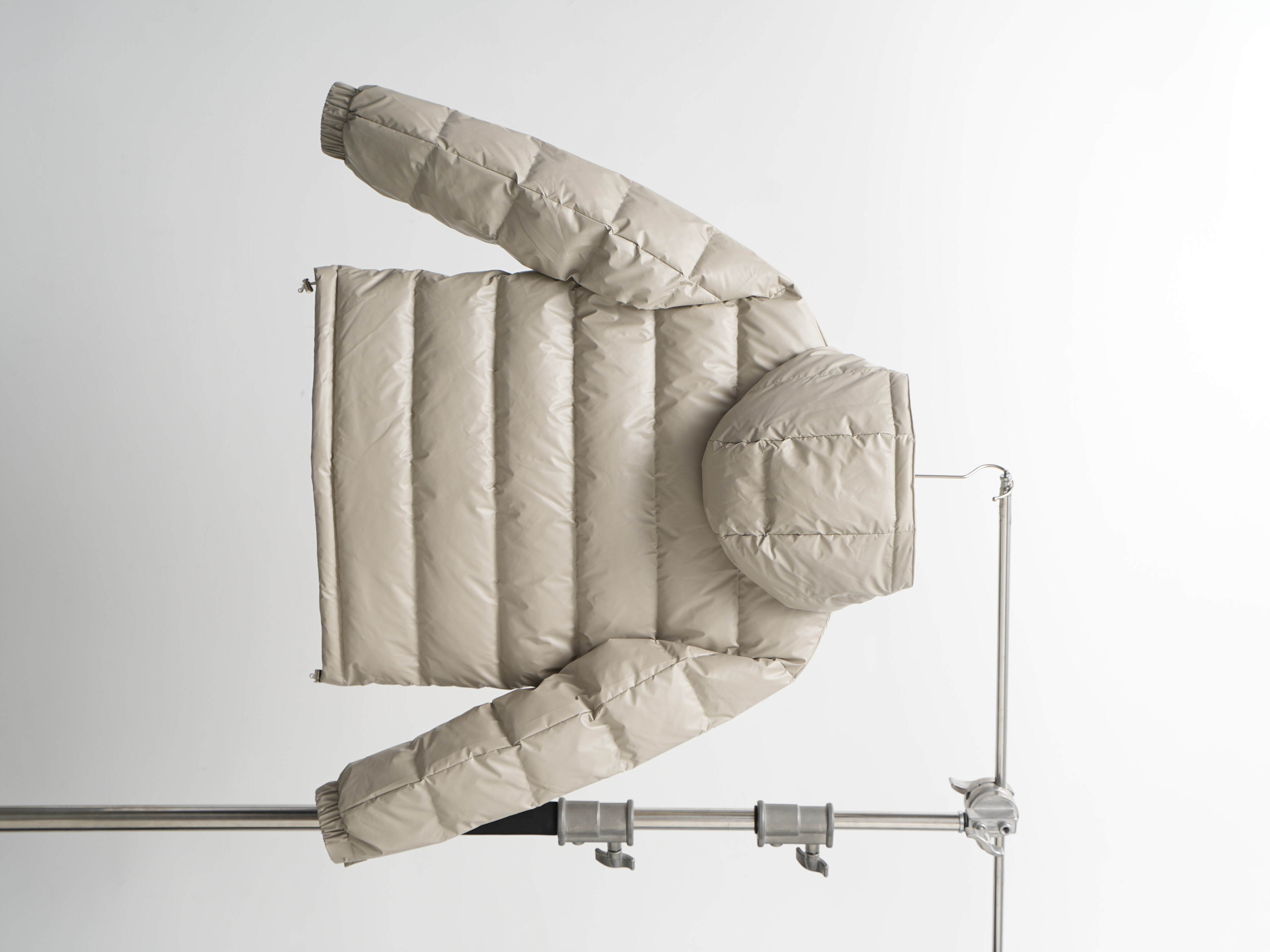 PRADAプラダ 冬のダウンジャケット 旬の新作 ユニセックスMONCLER