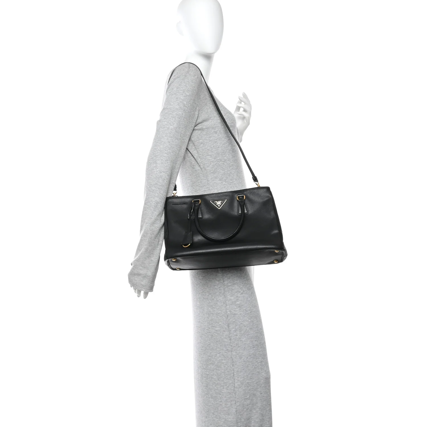 Saffiano Medium Galleria Double Zip Tote Black