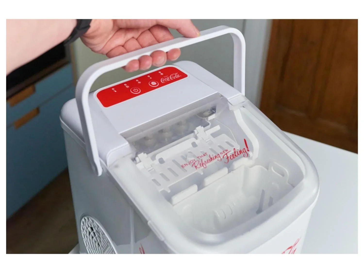 Coca Cola Machine  glaons