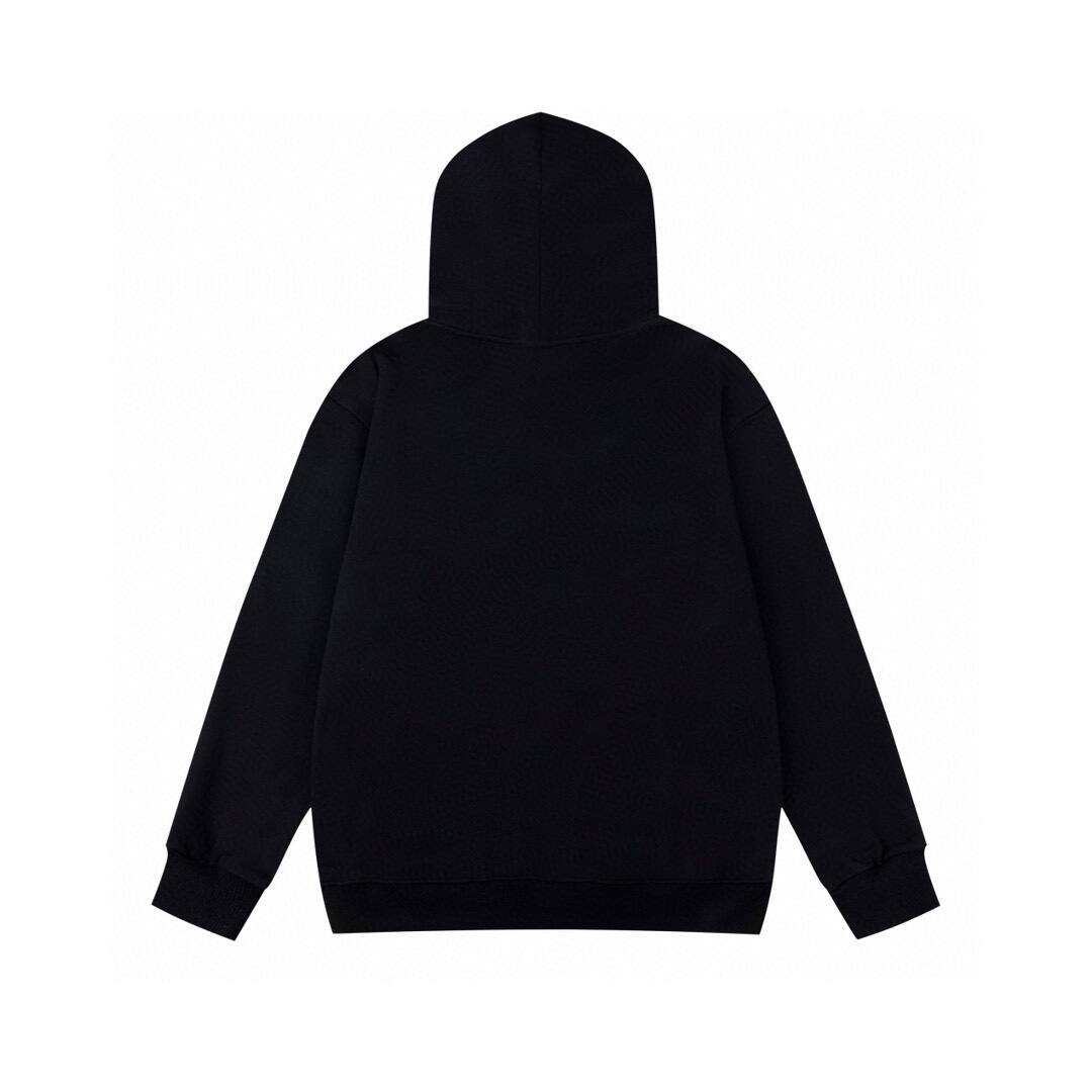 【 Celine 旗艦店】ご好評に付き再入荷！！