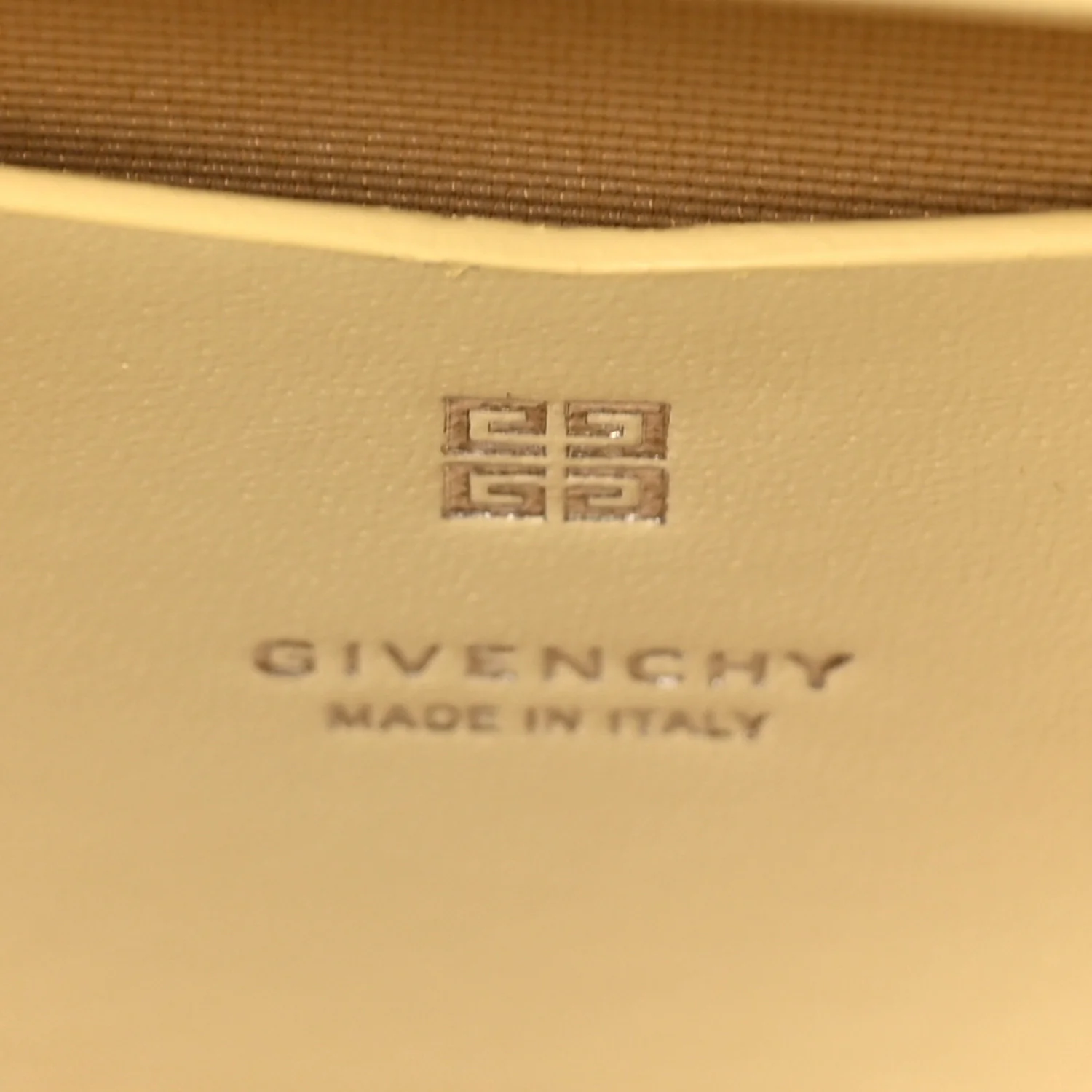 Box Calfskin Toy Antigona Soft Yellow Natural Beige