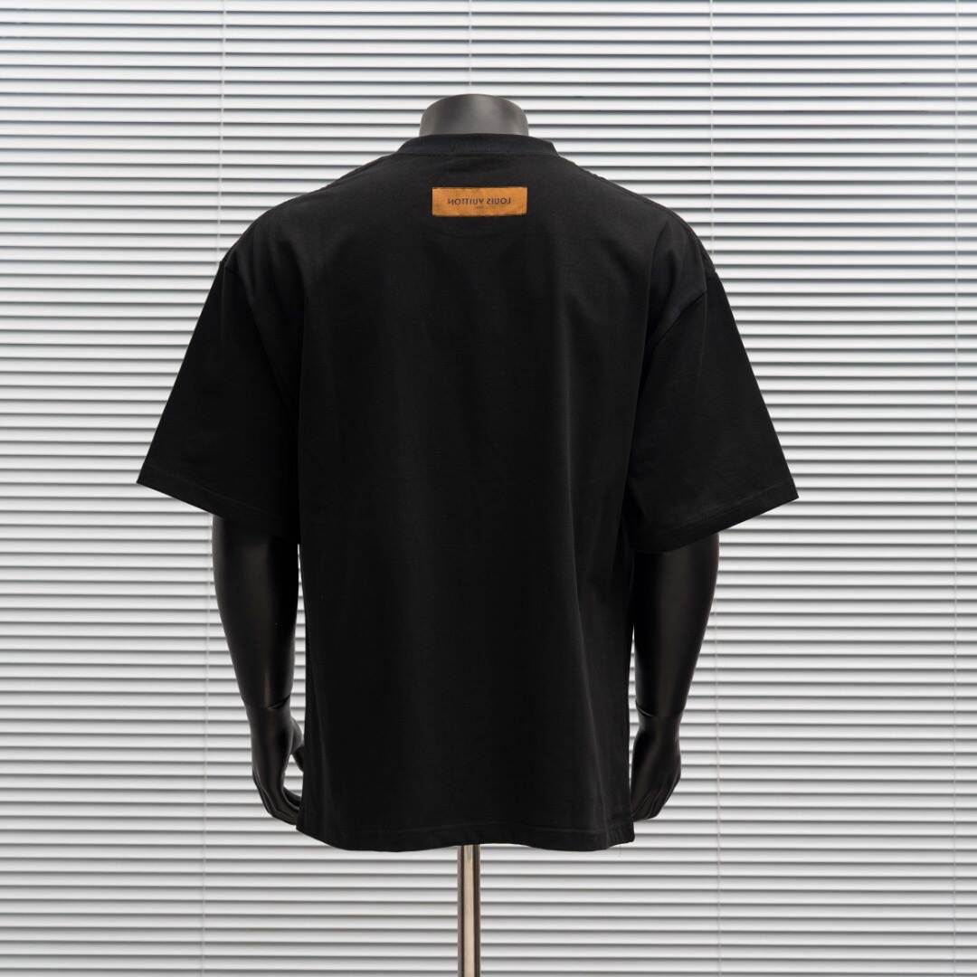 LOUIS VUITTON 男女兼用、ご好評に付き再入荷！半袖