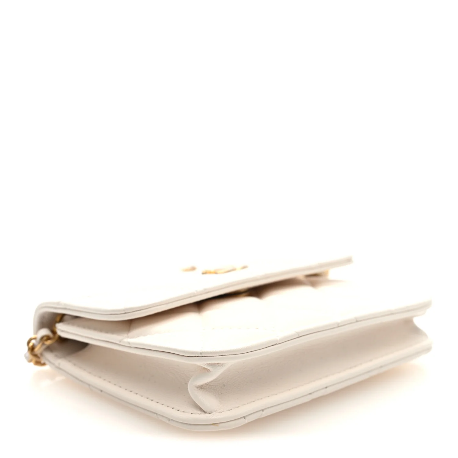 Lambskin Quilted Pearl Crush Clutch With Chain White