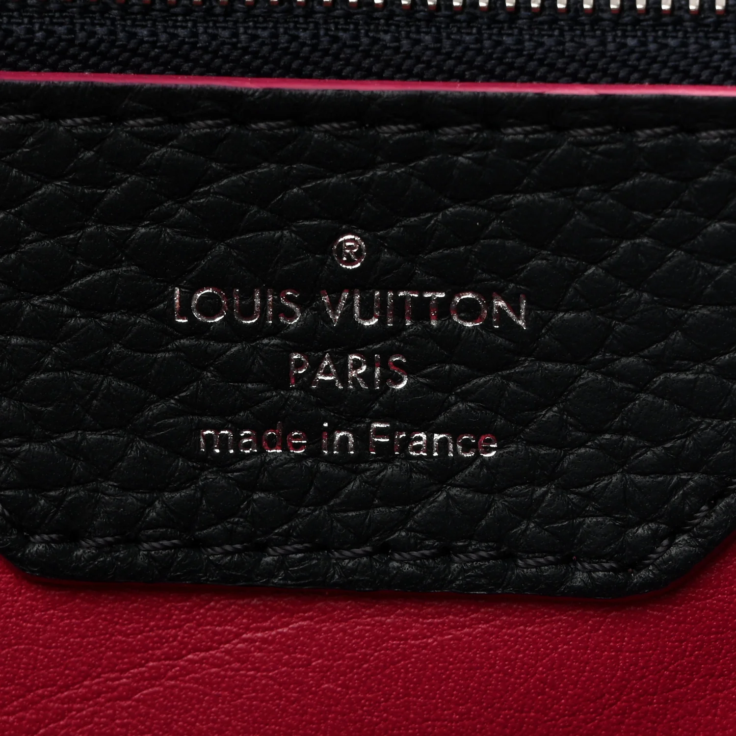 Taurillon Capucines MM Cobalt Fuchsia