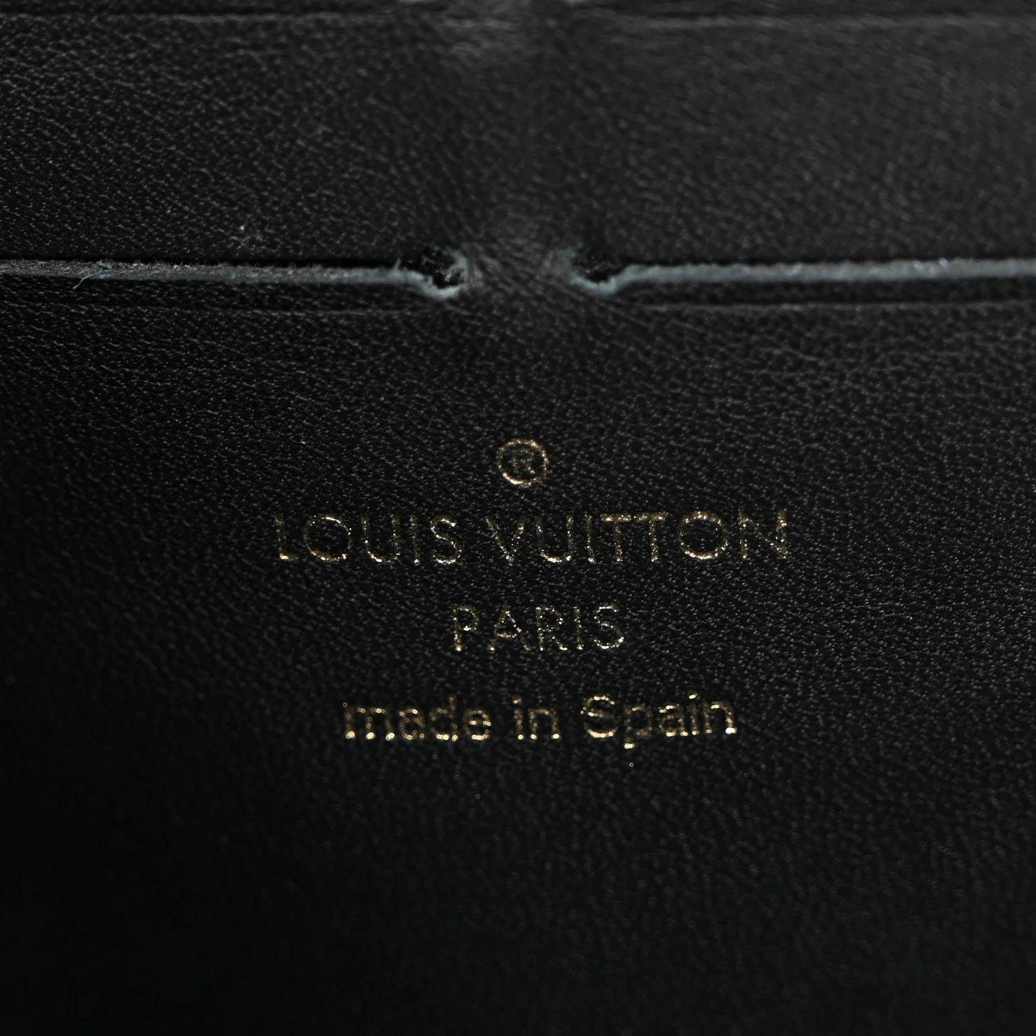 Damier Ebene Vavin Chain Wallet Black