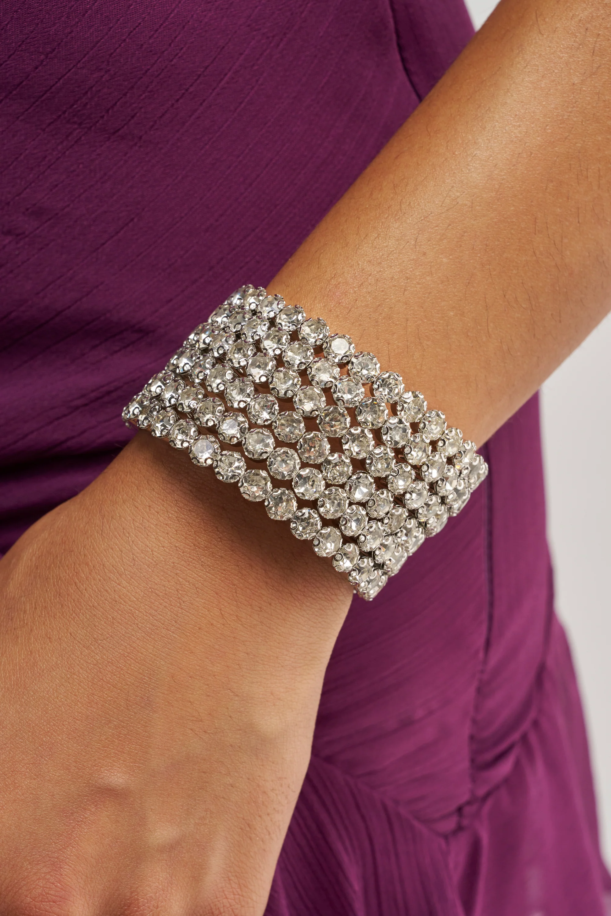 CRYSTAL WRAP AROUND CUFF - Akira Store
