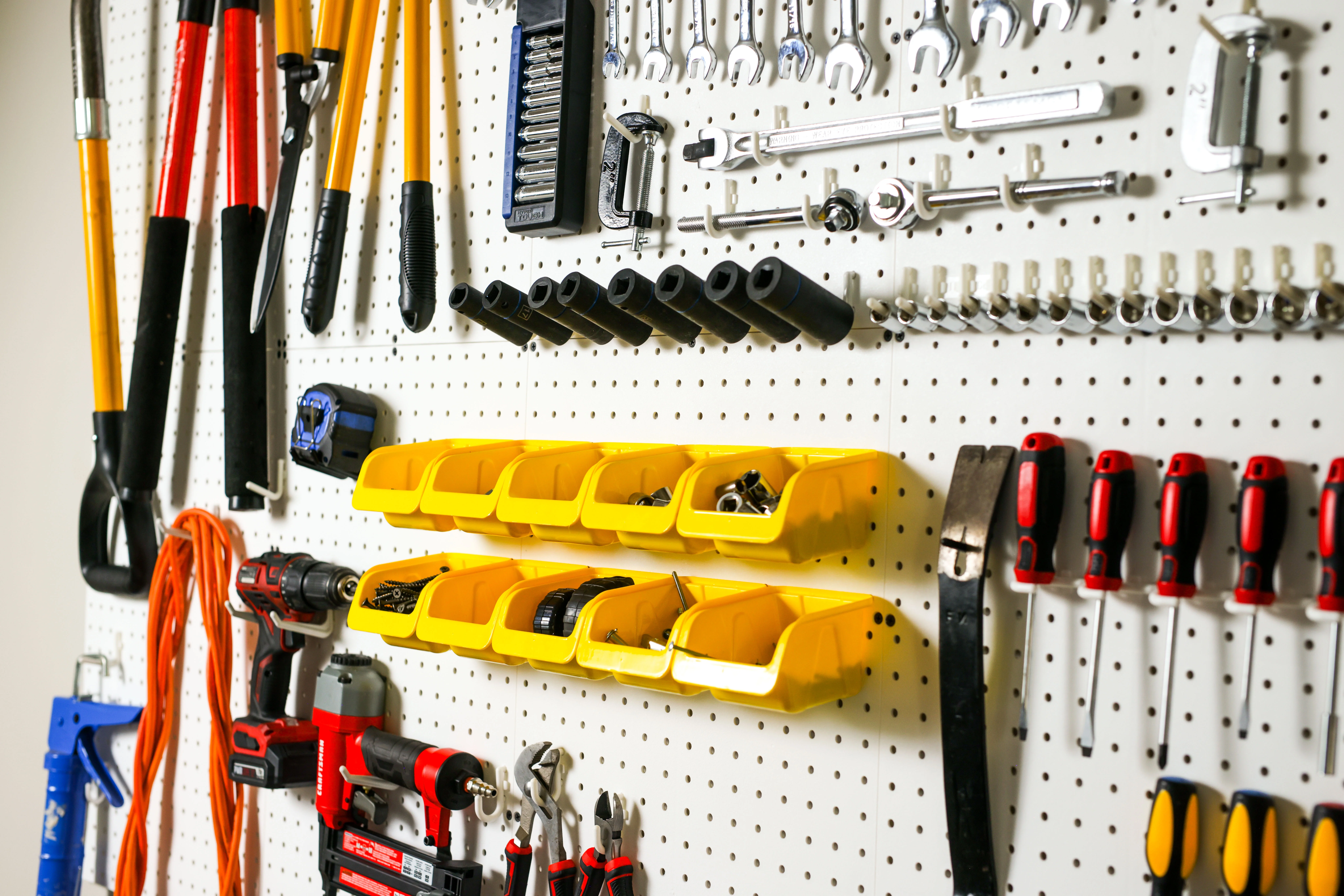 Wallpeg Pegboard Wall Organizer Kit - (96