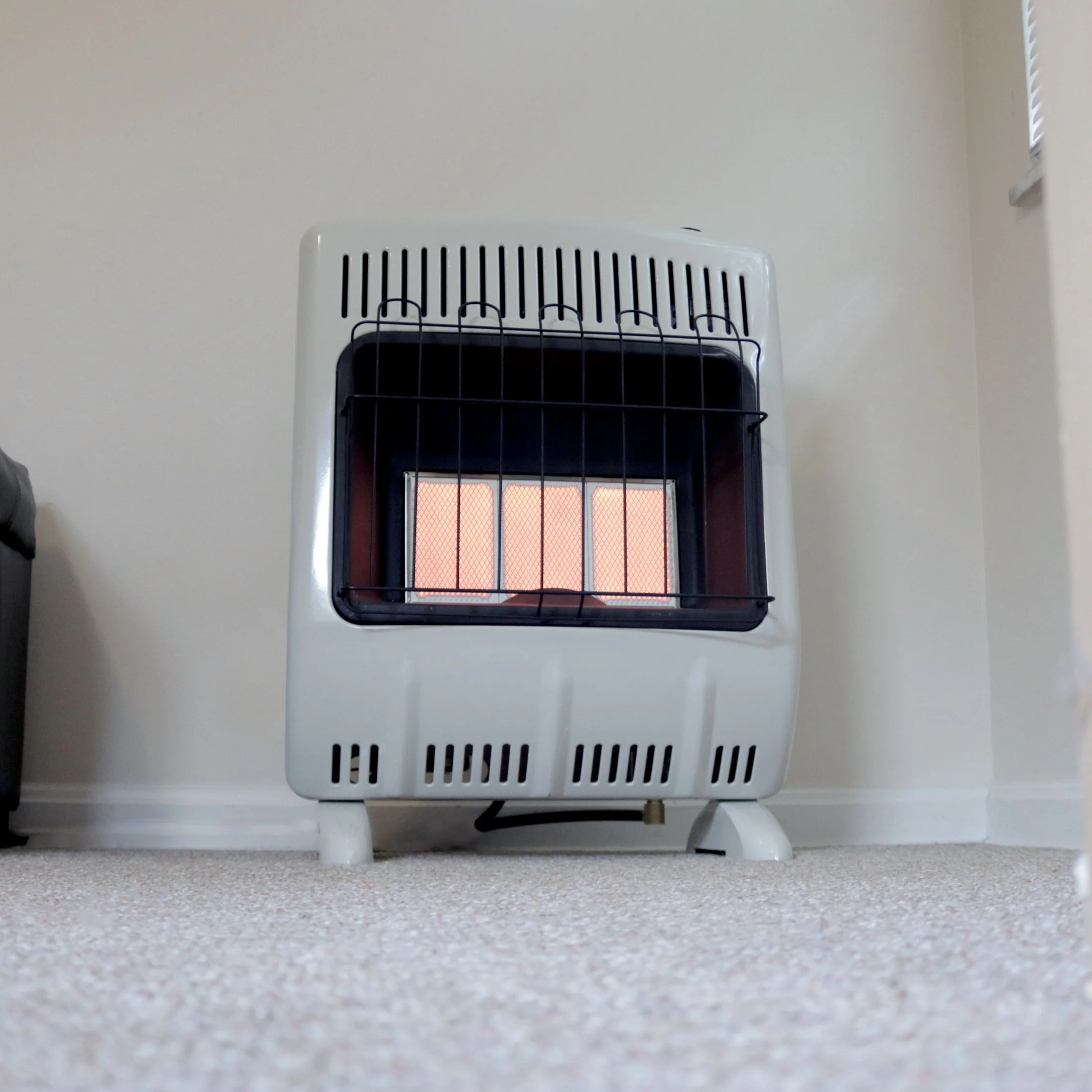 Mr. Heater 20000 BTU Vent Free Radiant Natural Gas Heater F299821