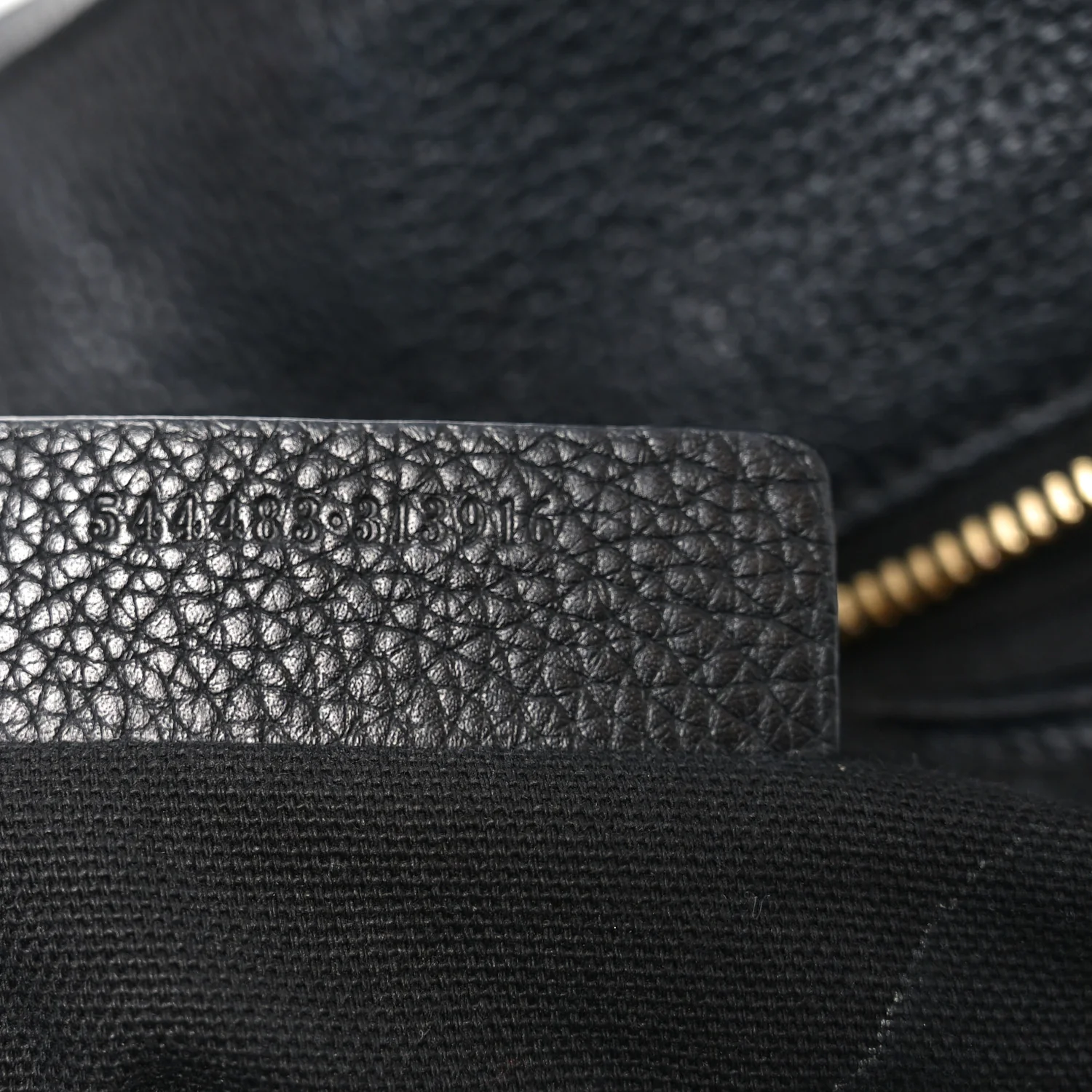 Pebbled Calfskin Large Skull Padlock Zip Around Tote Black