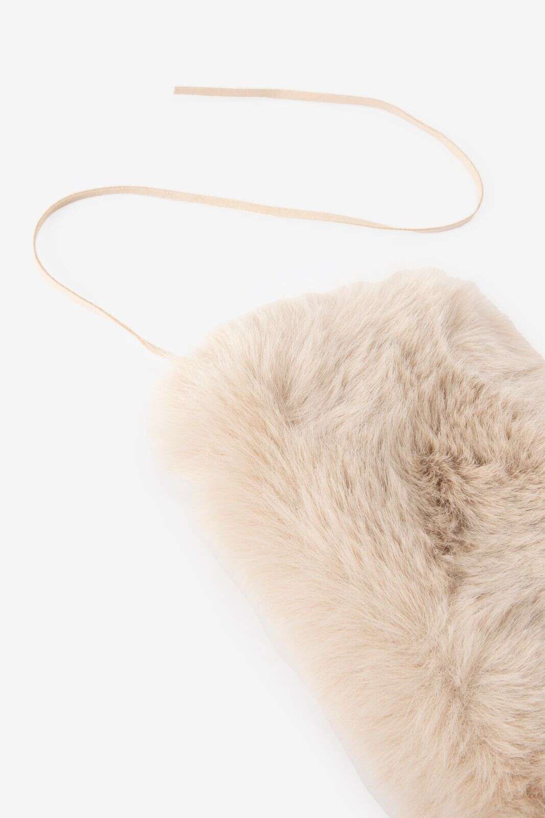 Beige faux fur sjaal