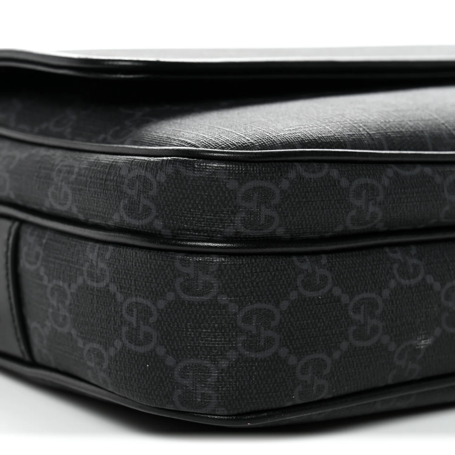 GG Supreme Monogram Small Crossbody Bag Black