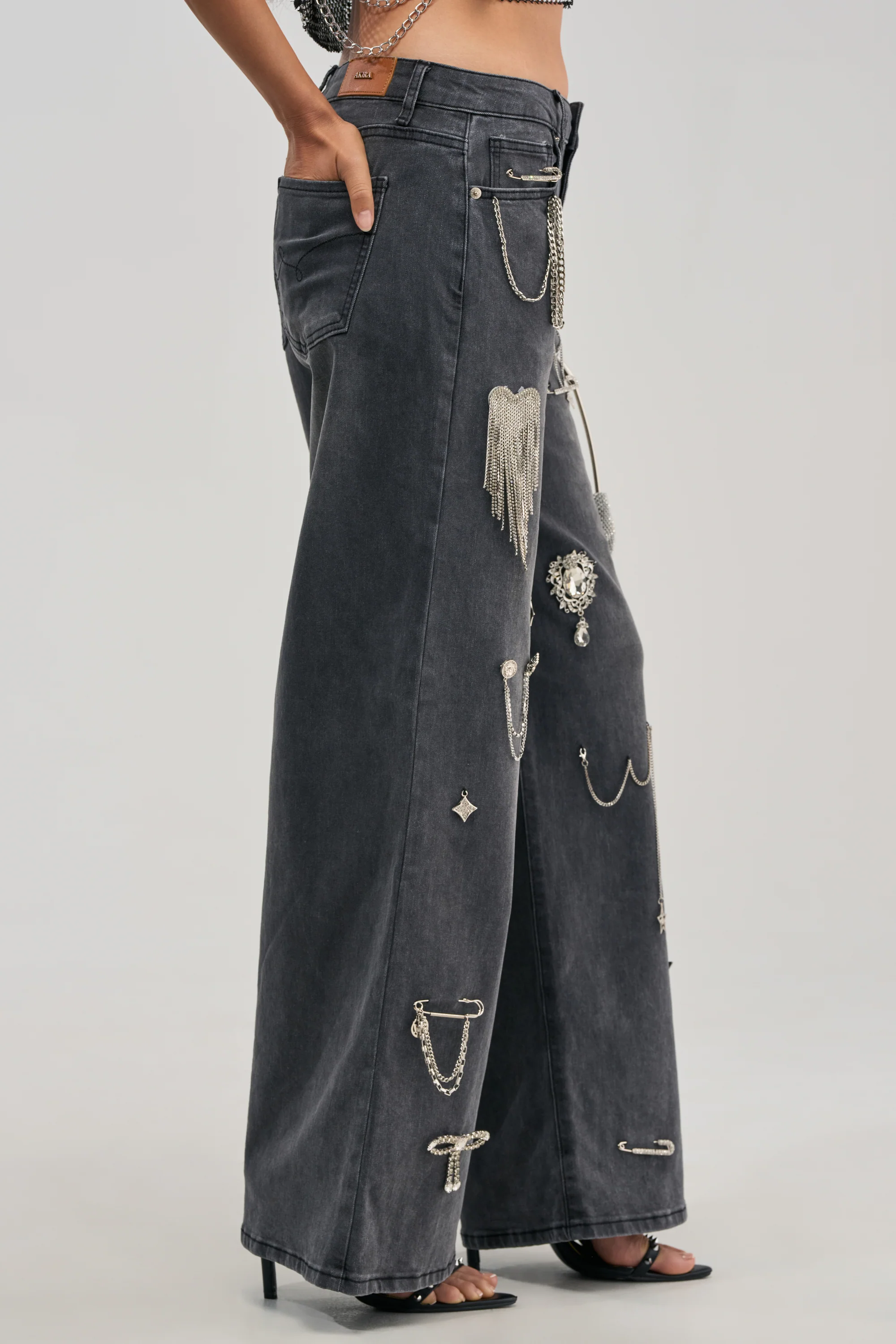 THE BEST ONE YET RELAXED FIT BLING DENIM JEANS - Akira Store