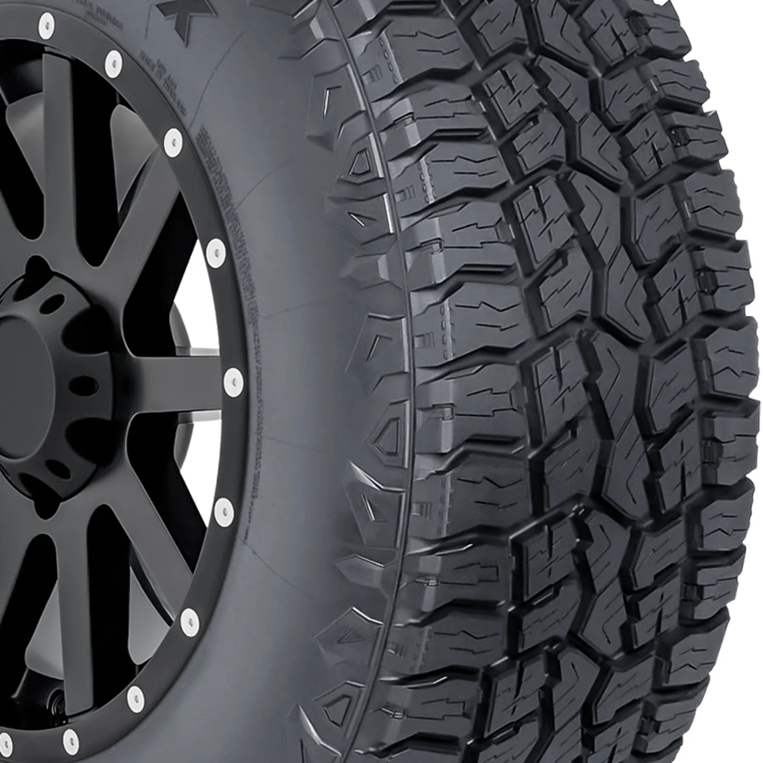 Crosswind Trail Traxx 265/60R18 110T a/T All-Terrain Tire