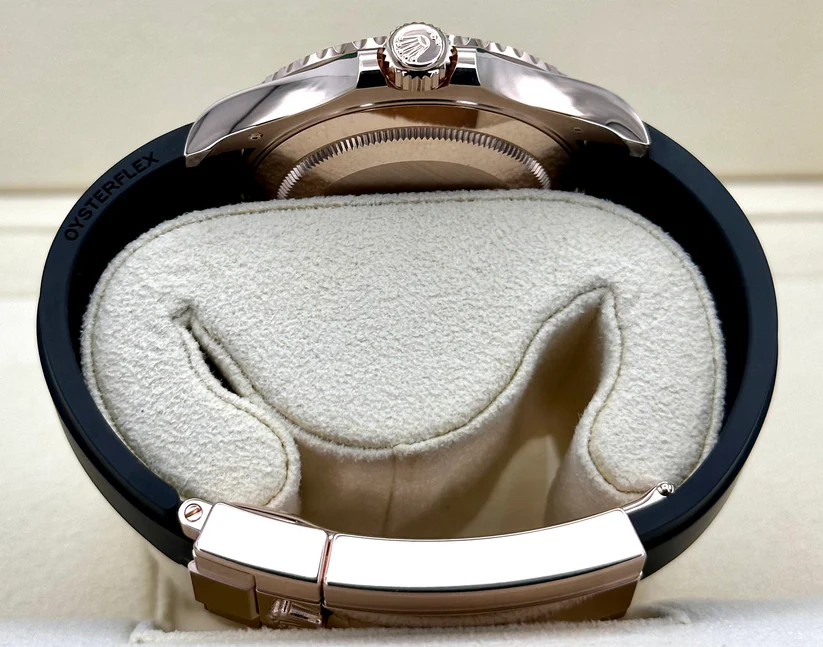 [Super Clone]RLX Yacht-Master 40mm Rose Gold - Black Dial - Rubber Strap (Ref# 126655)