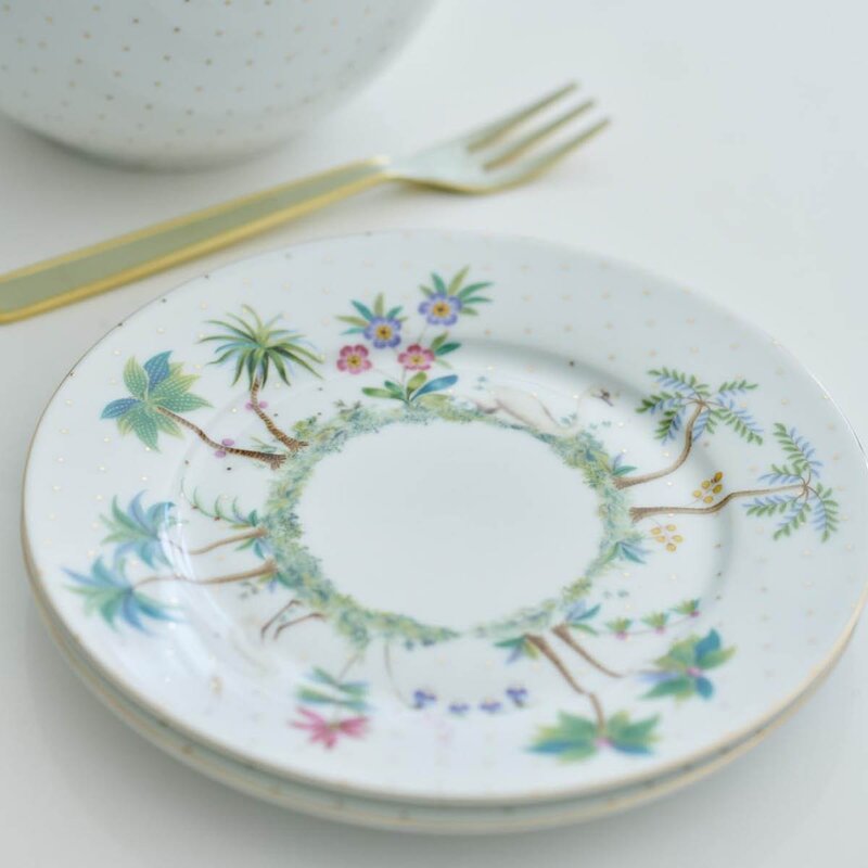 Jolie Dots tallerken 17 cm gull