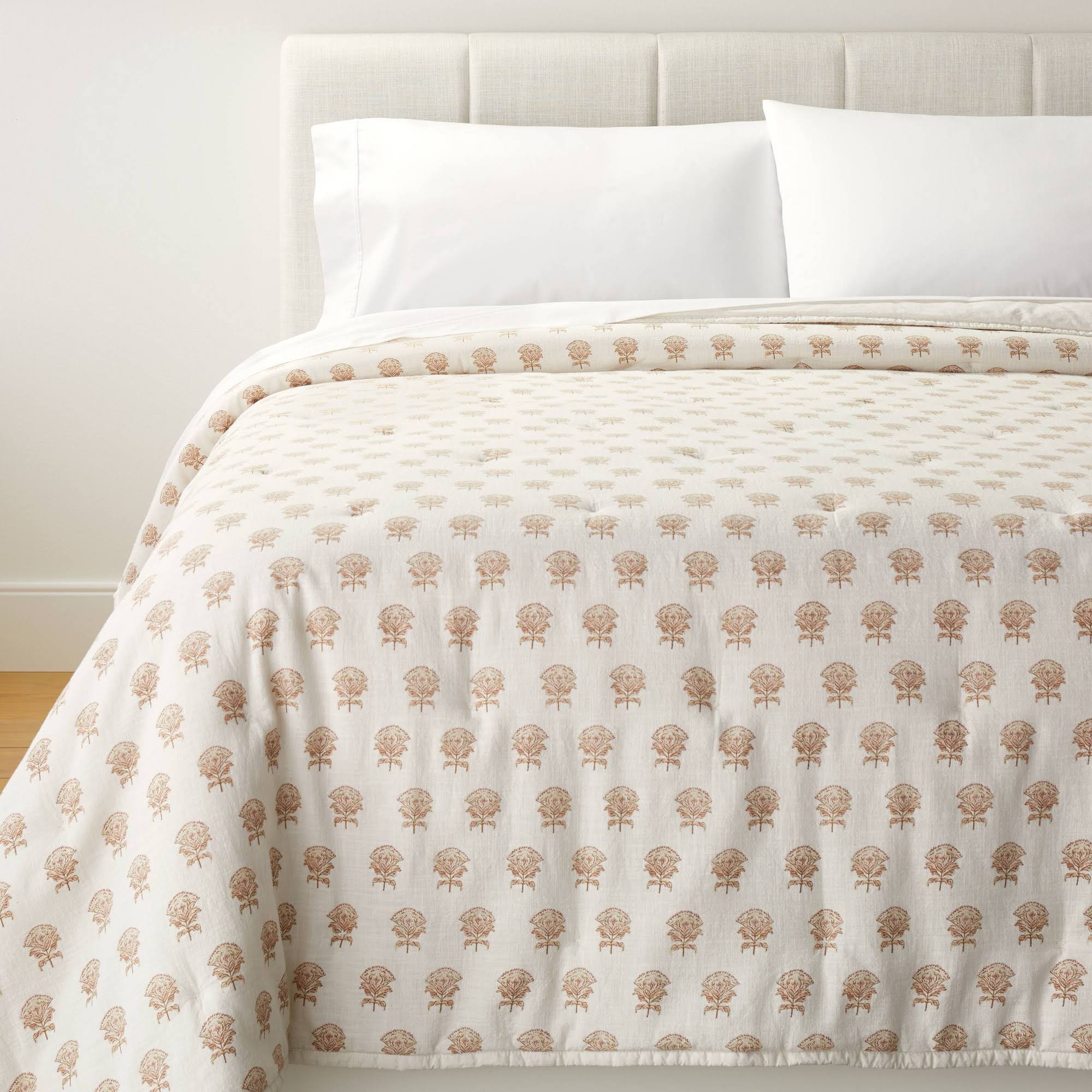 Full/Queen Lofty Cotton Slub Woodblock Print Floral Quilt Off White/Mauve ÿ Threshold Designed with Studio McGee