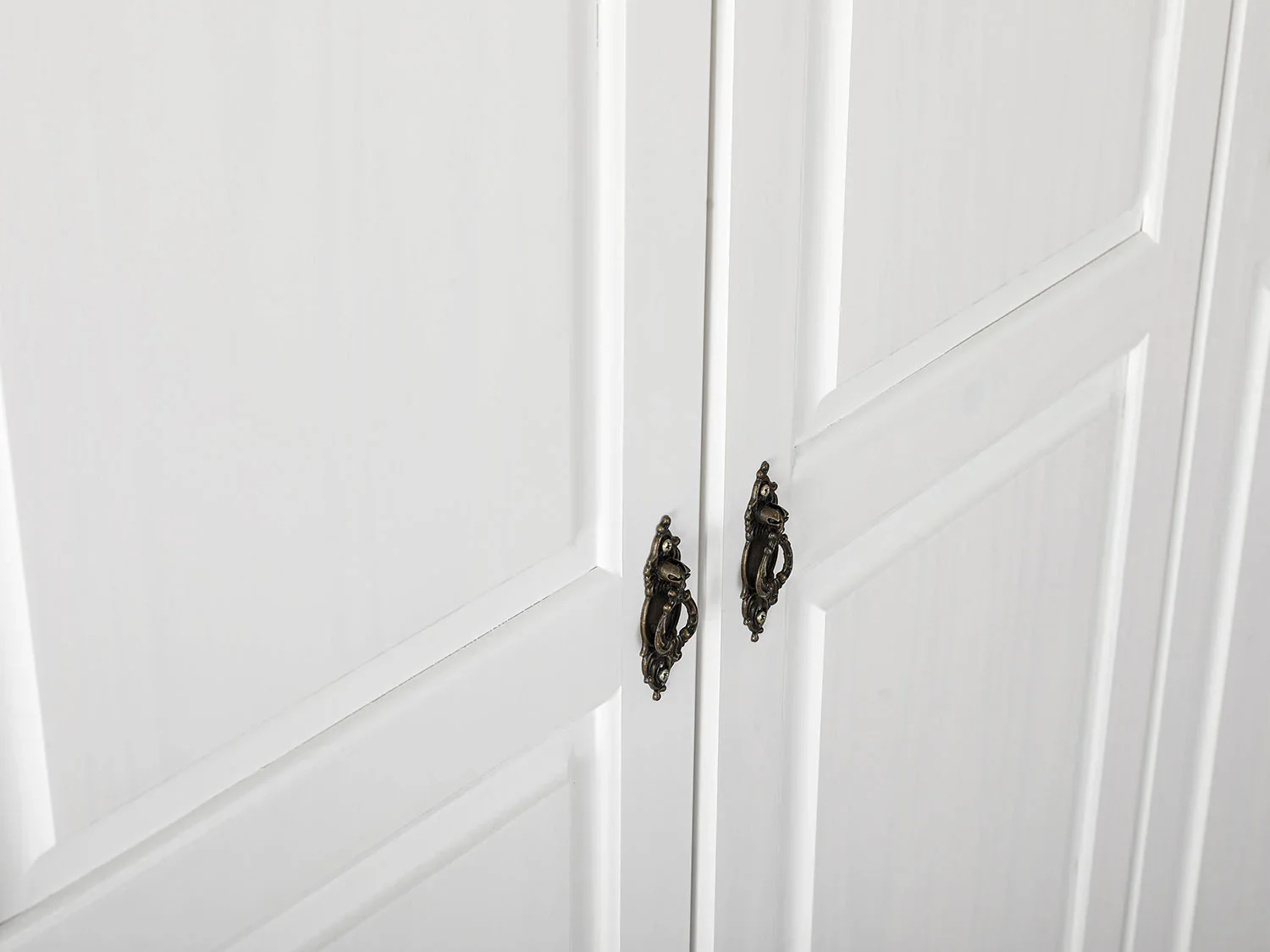 Inter Link Armoire en bois massif