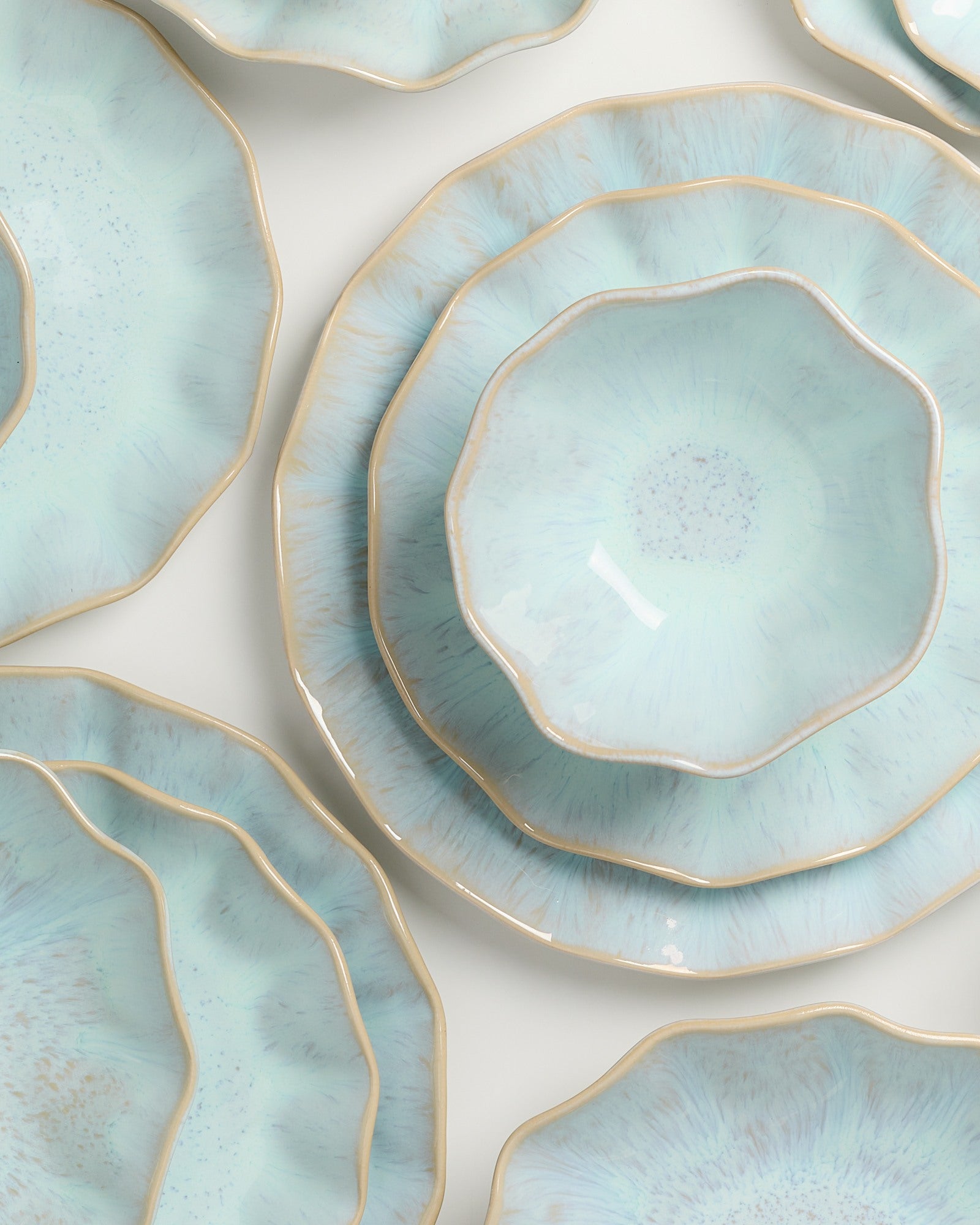 AREIA - TABLEWARE SET SHELL AZURE 16 PIECES