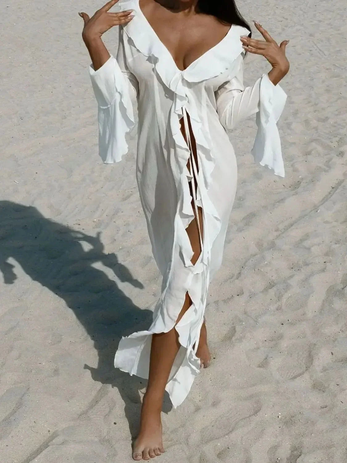 Robe légère à manches longues volantées couverture