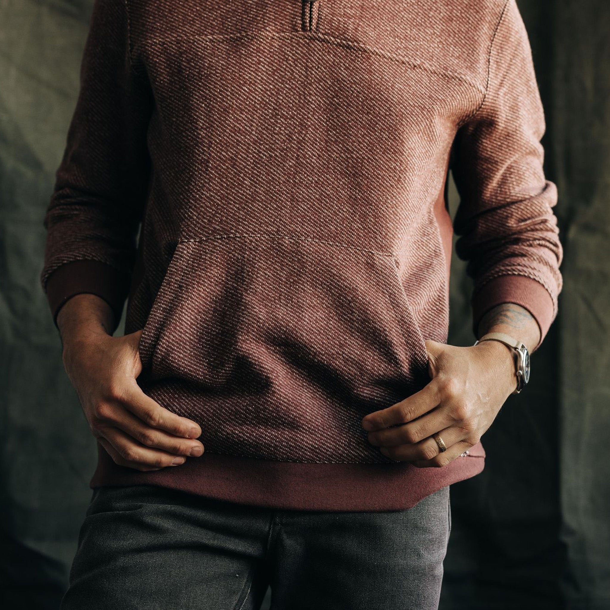 Le pull Briggs en maille sergée molletonnée couleur merlot