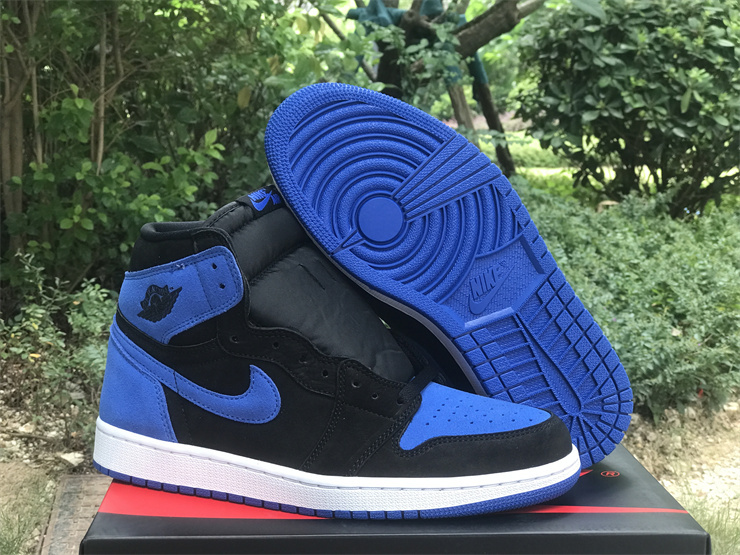 Air Jordan 1 Mid OG 