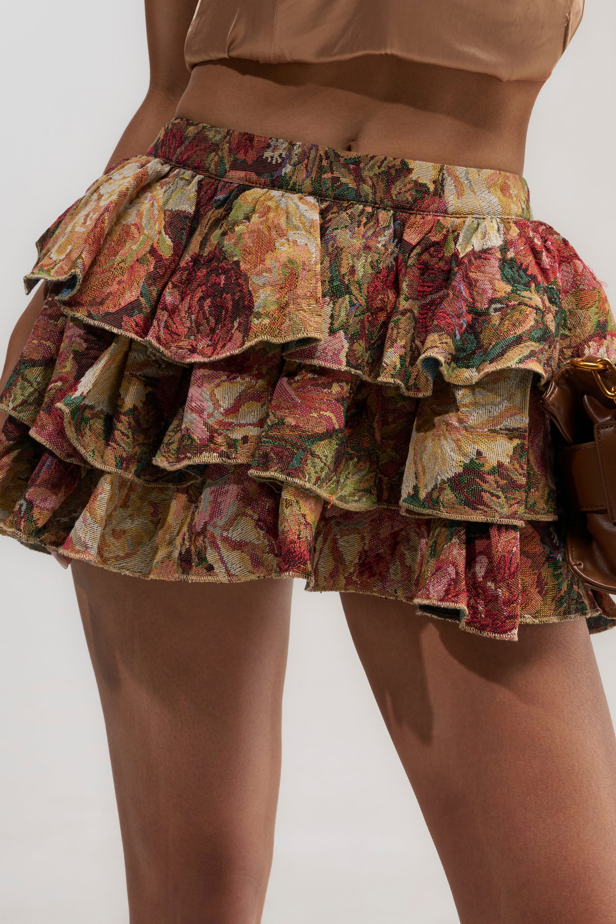 WILD FLORAL TAPESTRY SKIRT - Akira Store