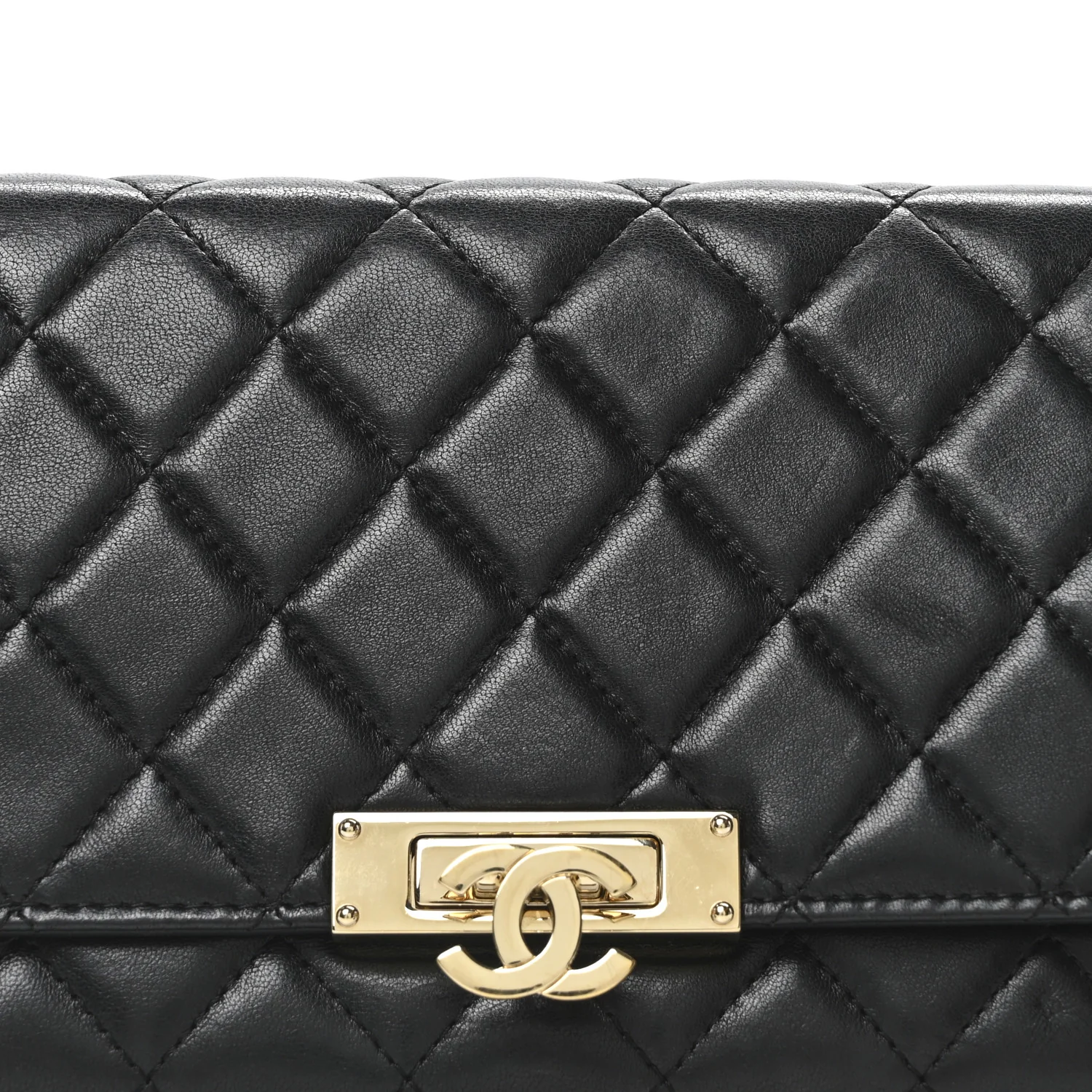 Lambskin Quilted Golden Class Wallet on Chain WOC Black