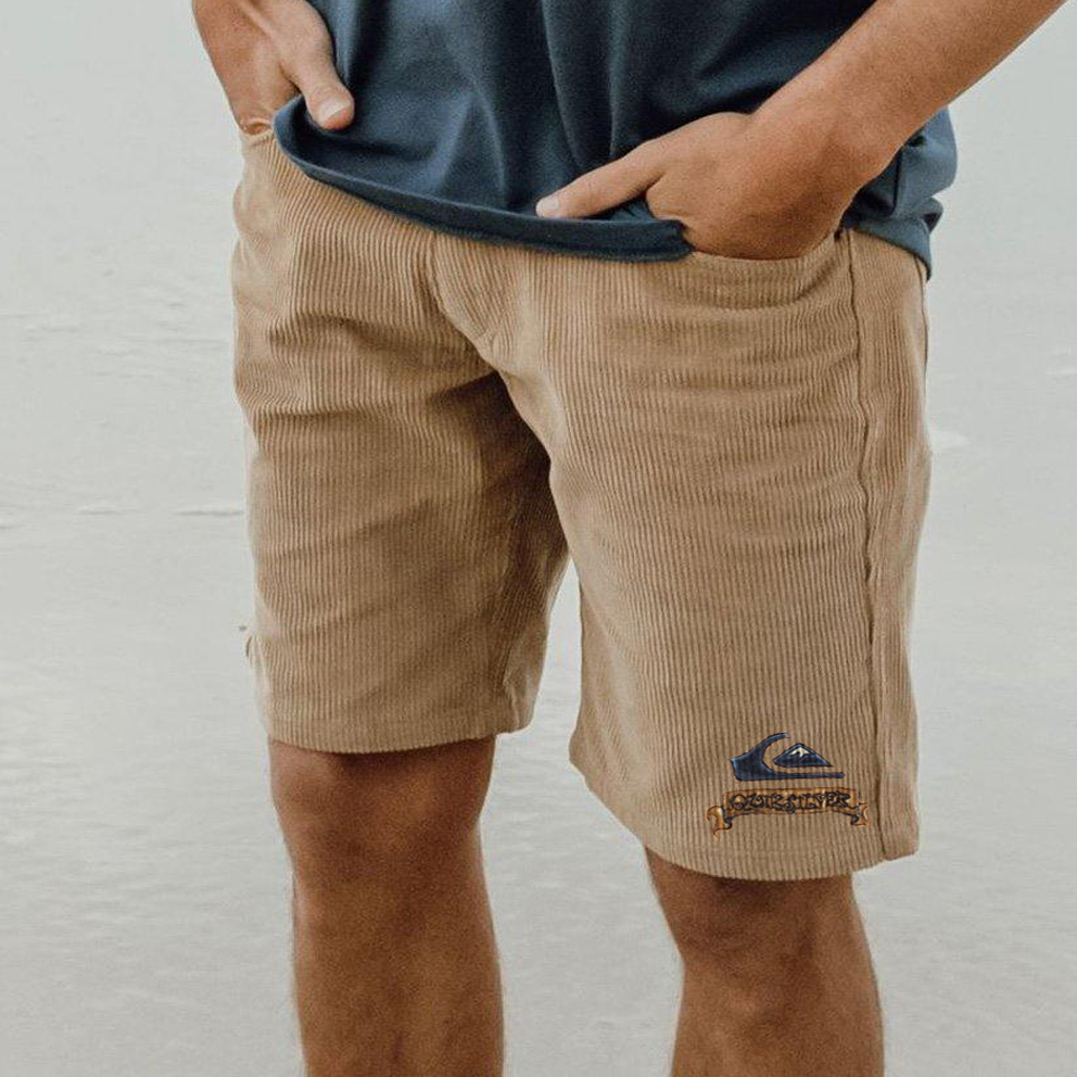 Short de surf vintage pour homme, idéal pour les vacances.