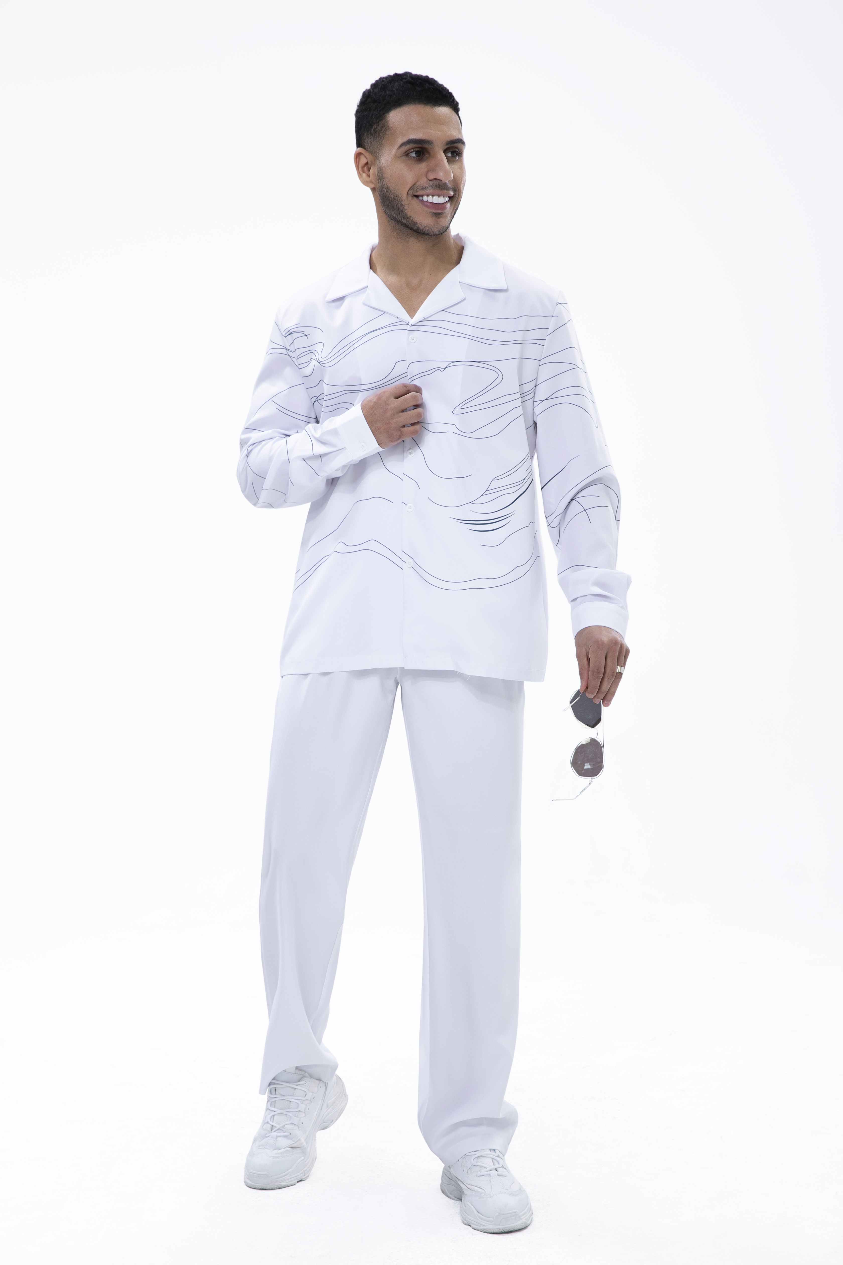 Pantalon de marche deux pièces blanc Suitmens à manches longues imprimé artistique