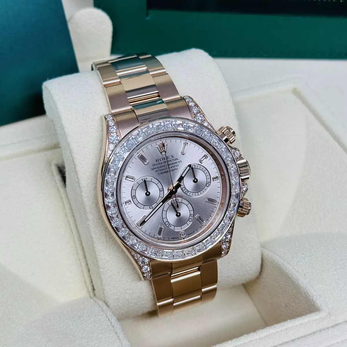 [Super Clone]Rolex Cosmograph Daytona 40mm Rose Gold Diamond Baguette Sundust Dial Diamond Bezel - 126595TBR