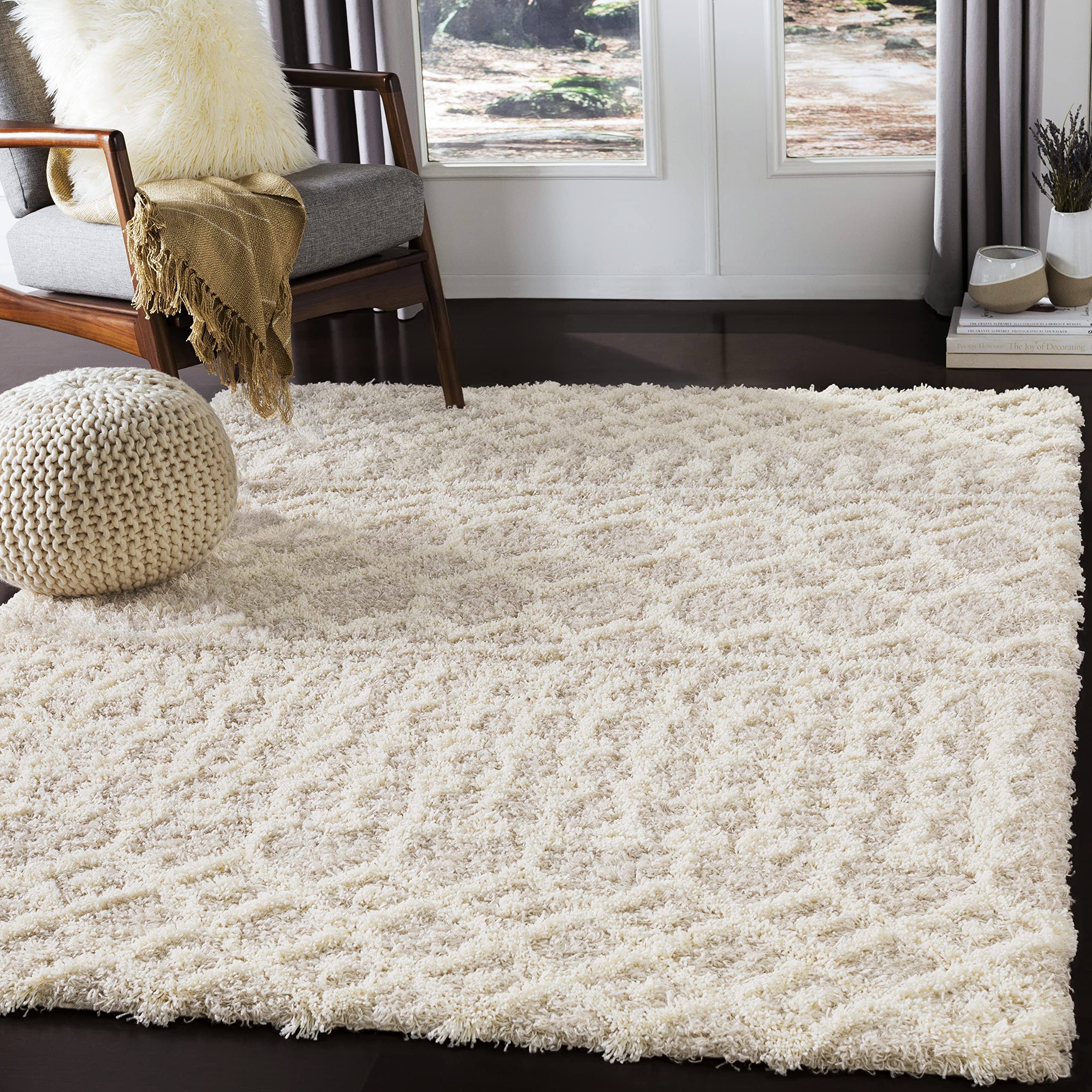 Artistic Weavers Hapsburg Beige Area Rug, 2'7