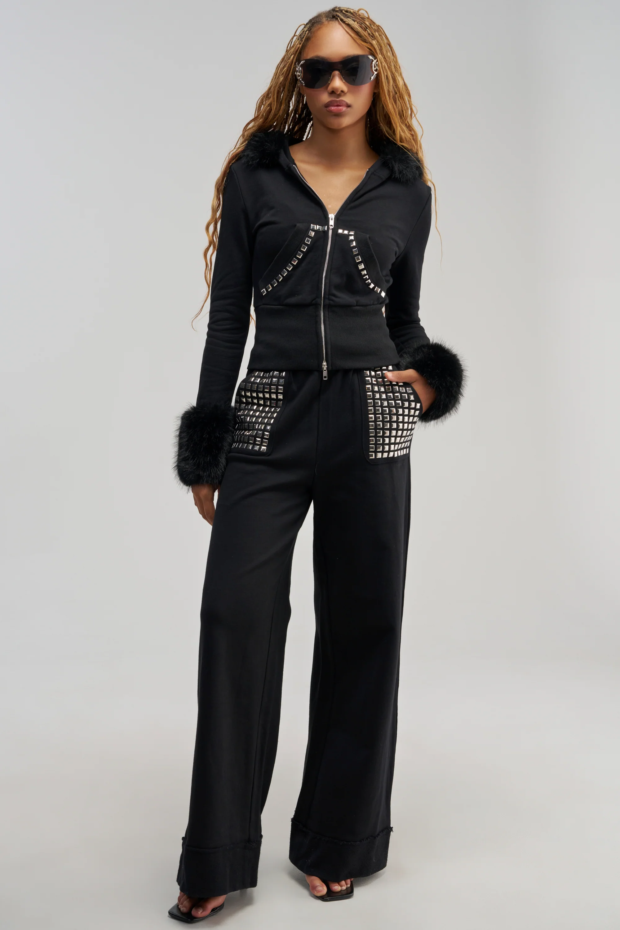 BLESSED WIDE LEG JOGGER - Akira Store