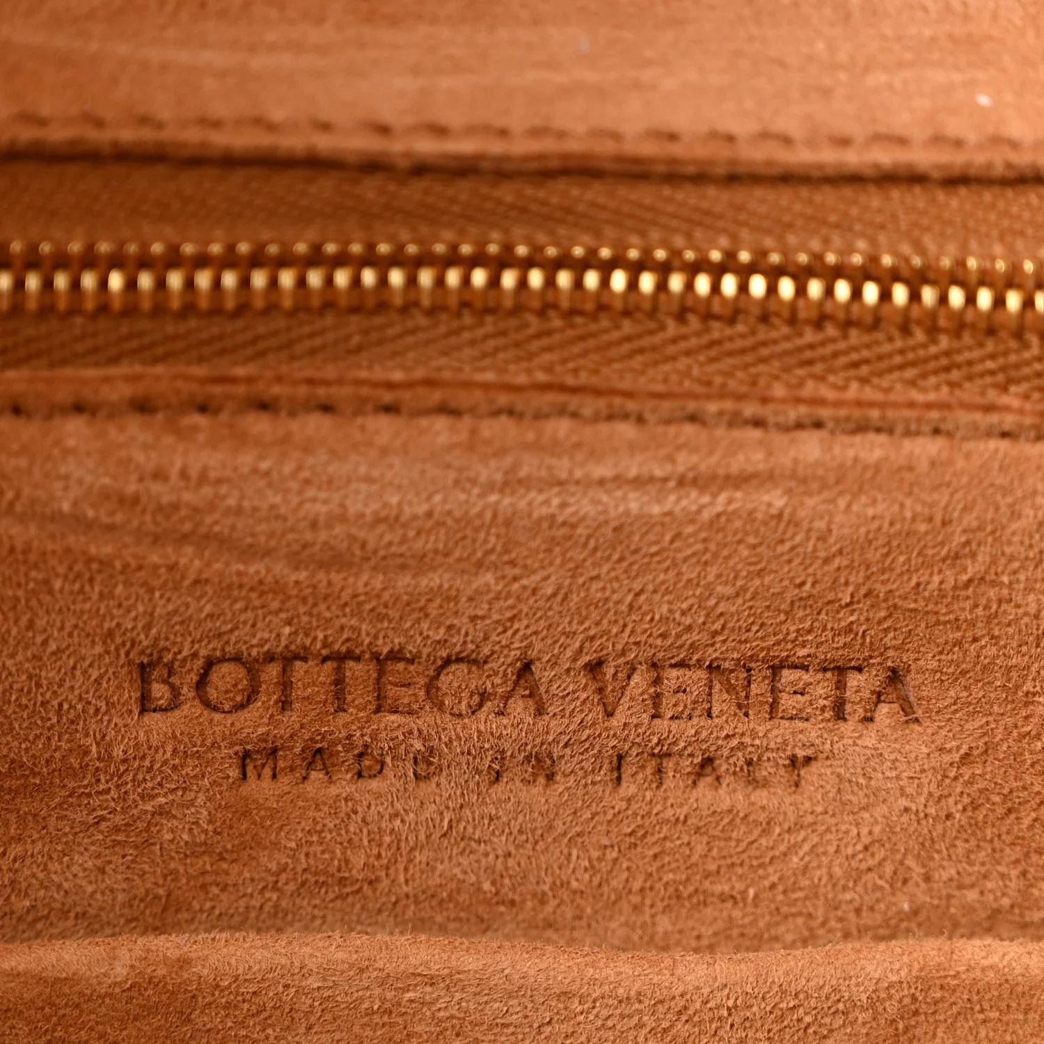 Grained Calfskin Maxi Intrecciato Small Arco Pine Green