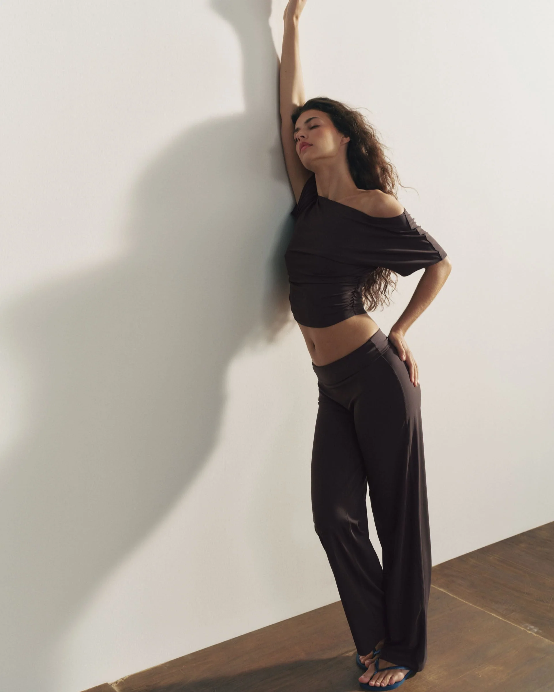 Straight Leg Yoga Pant - Coffee Bean