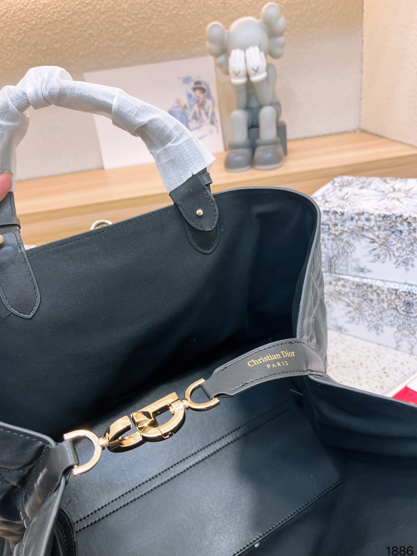 D D TOUJOURS new arrival tote bag size: 34 * 27 cm