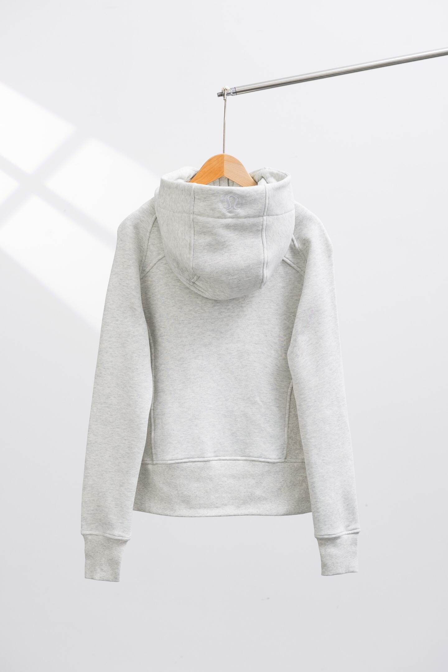 【人気商品】Lululemon（ルルレモン） Scuba ジップアップ スポーツフーディー レディース スリムフィットジャケット MONCLER