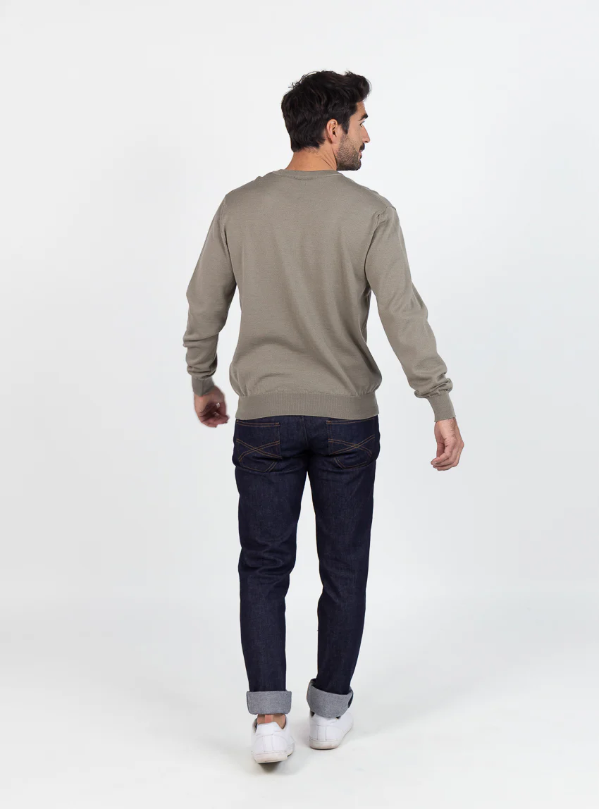 Pull homme col V 100% mérinos vert olive